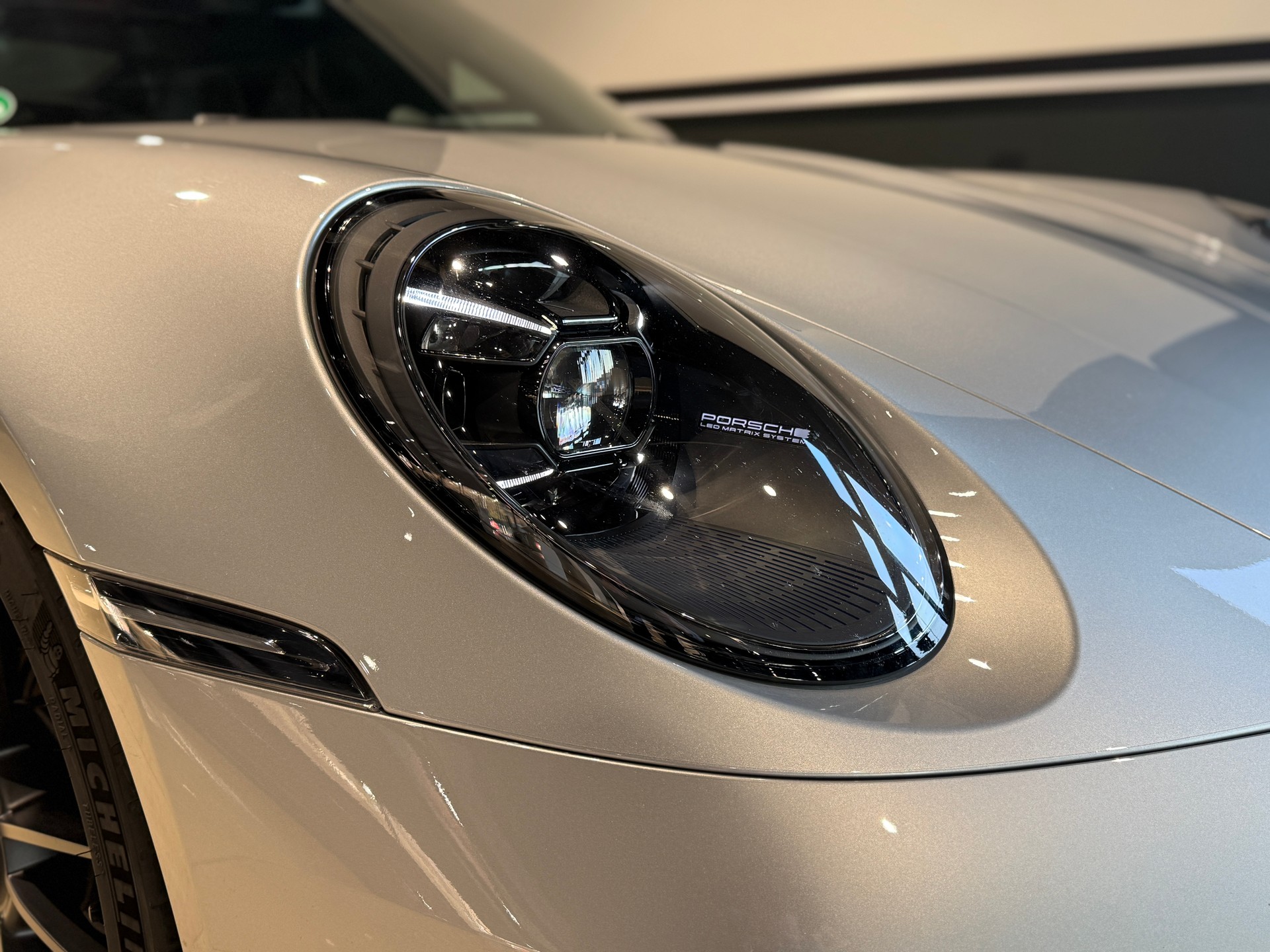 PORSCHE Carrera GTS Cabriolet (992)-image-3