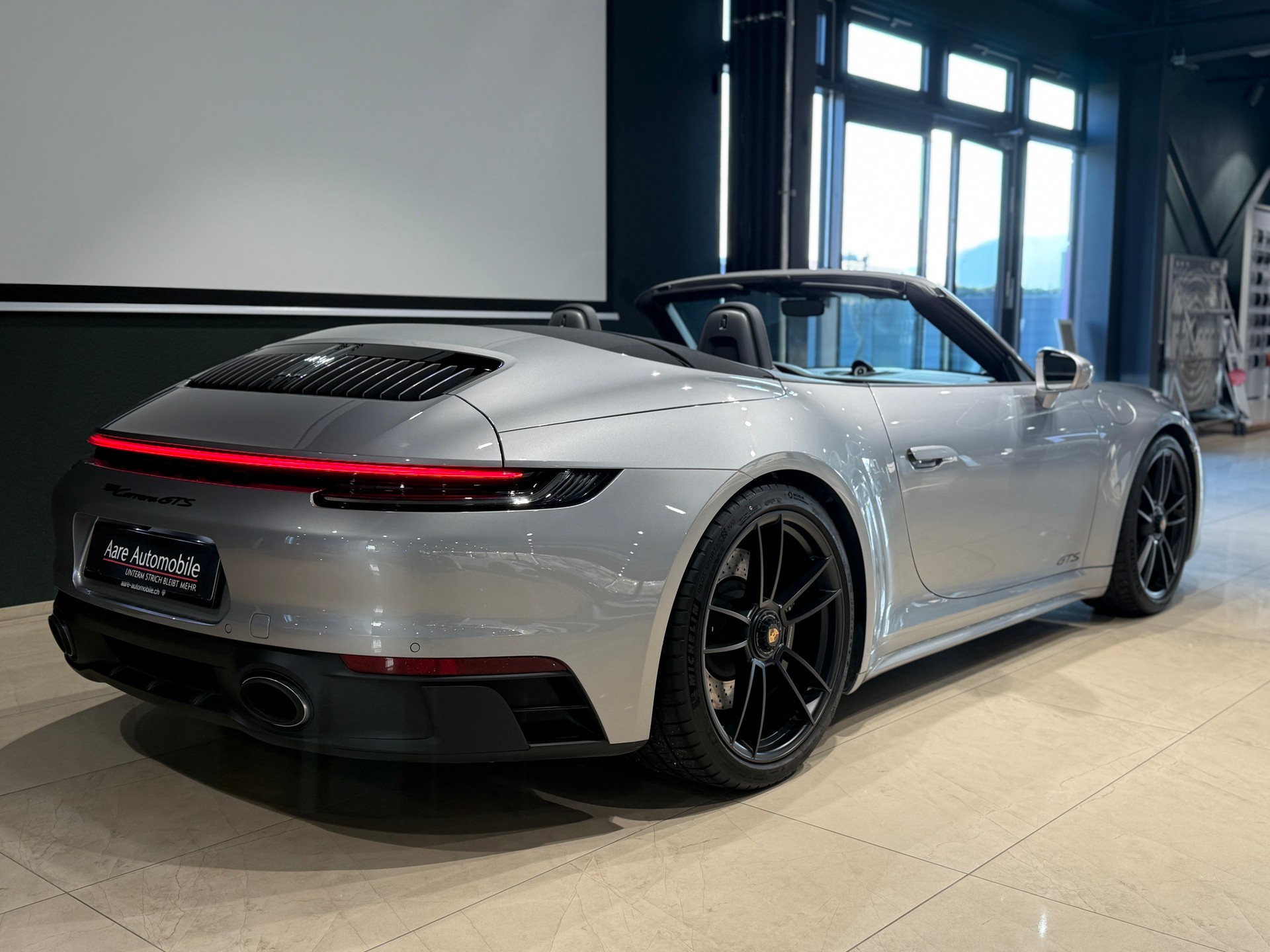 PORSCHE Carrera GTS Cabriolet (992)-image-8
