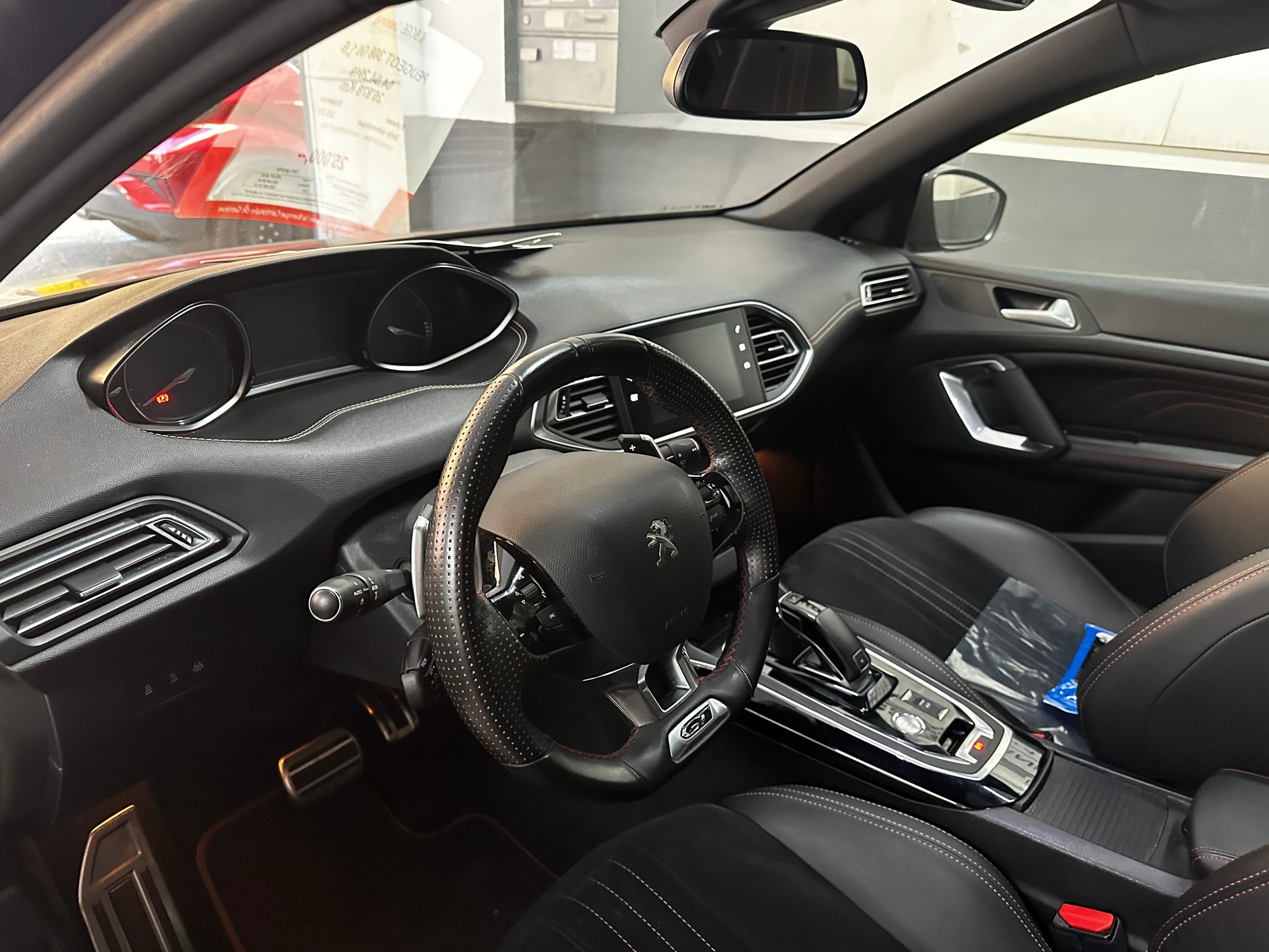 PEUGEOT 308 1.6 THP GT EAT-image-2