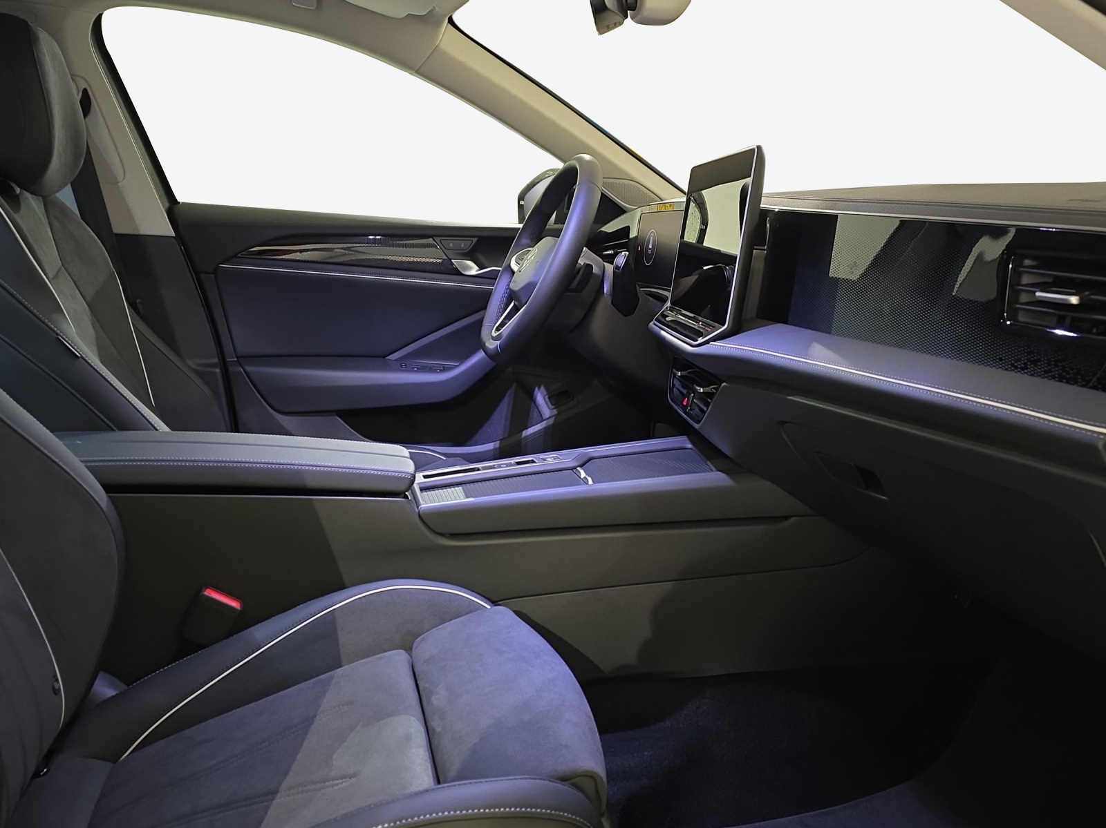 VW Passat Variant 2.0 TDI evo Business DSG-image-14