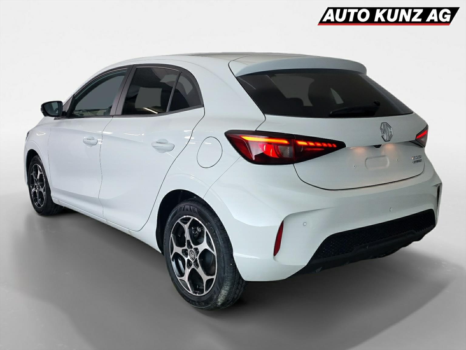 MG MG3 1.5 Hybrid Luxury Aut.-showroom-element-1
