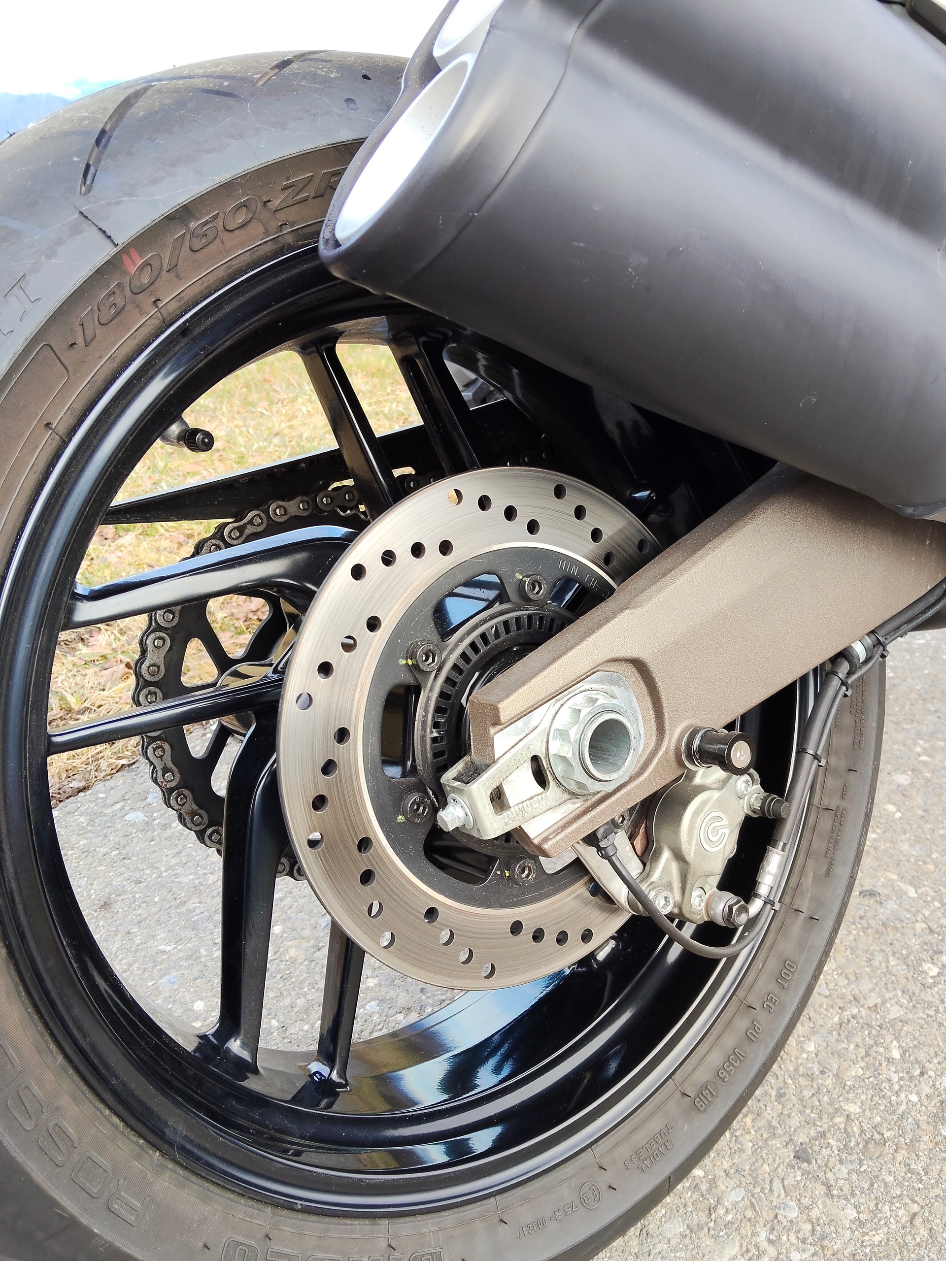 DUCATI Monster 821 Dark-image-6