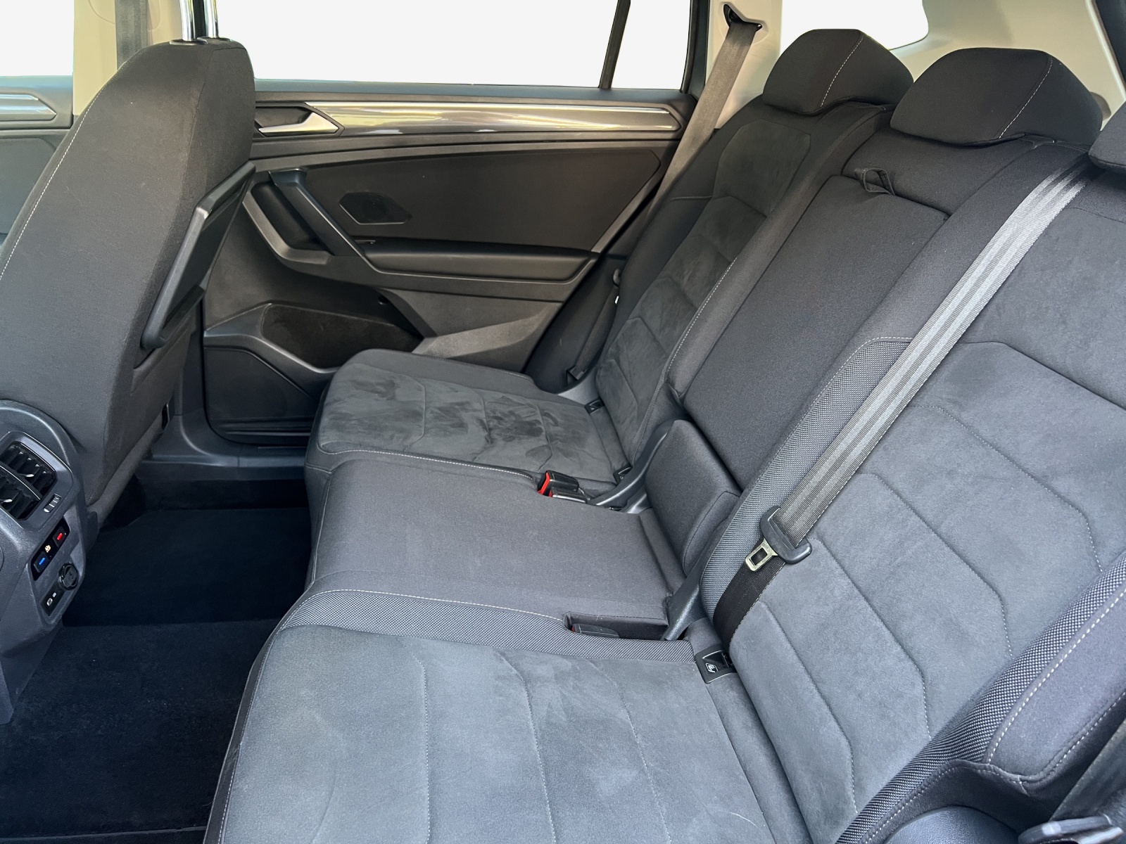 VW Tiguan Allspace 2.0 TDI SCR Highline 4MotionDSG-image-11