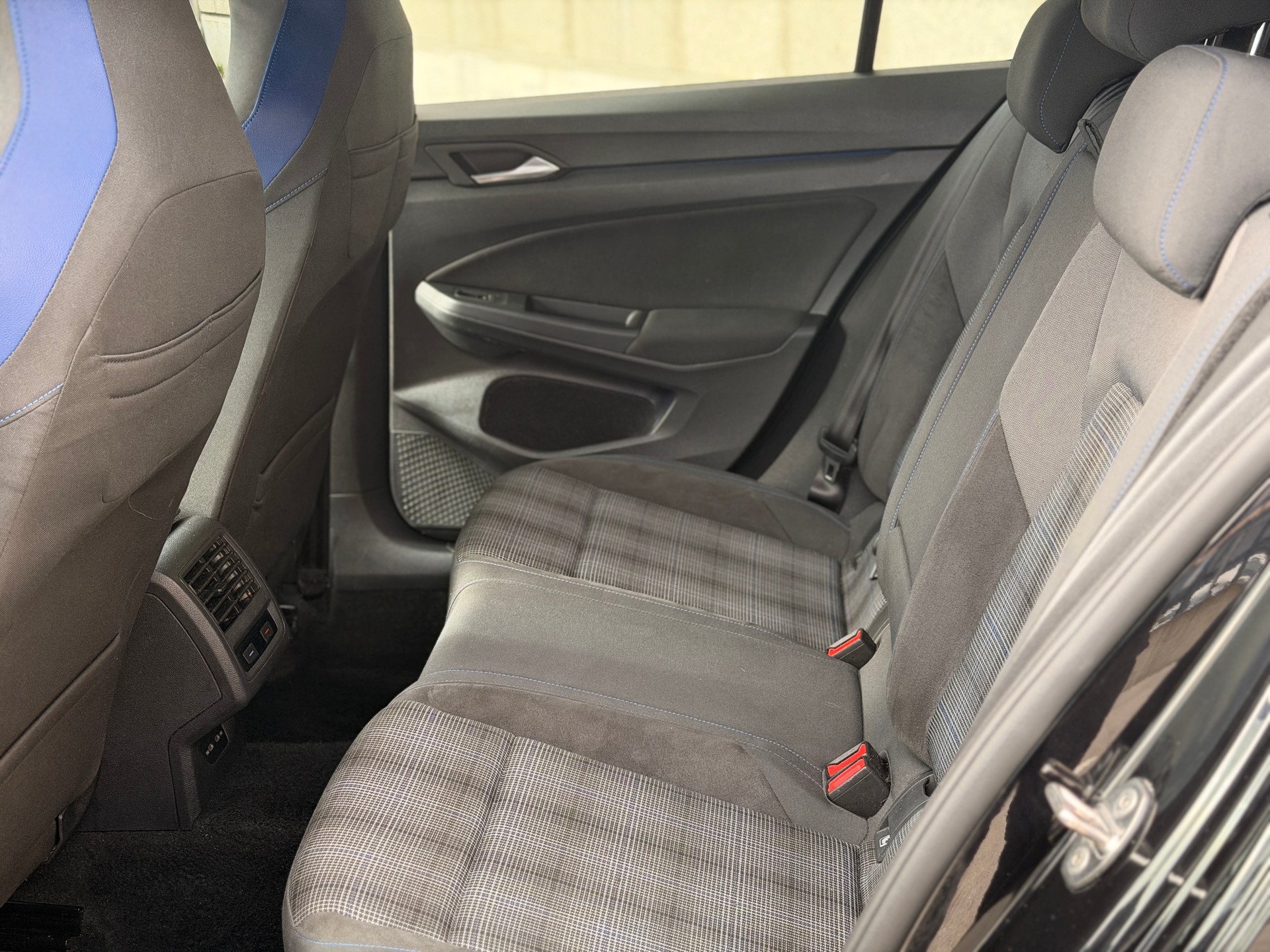 VW Golf 1.4 TSI PHEV GTE-image-19