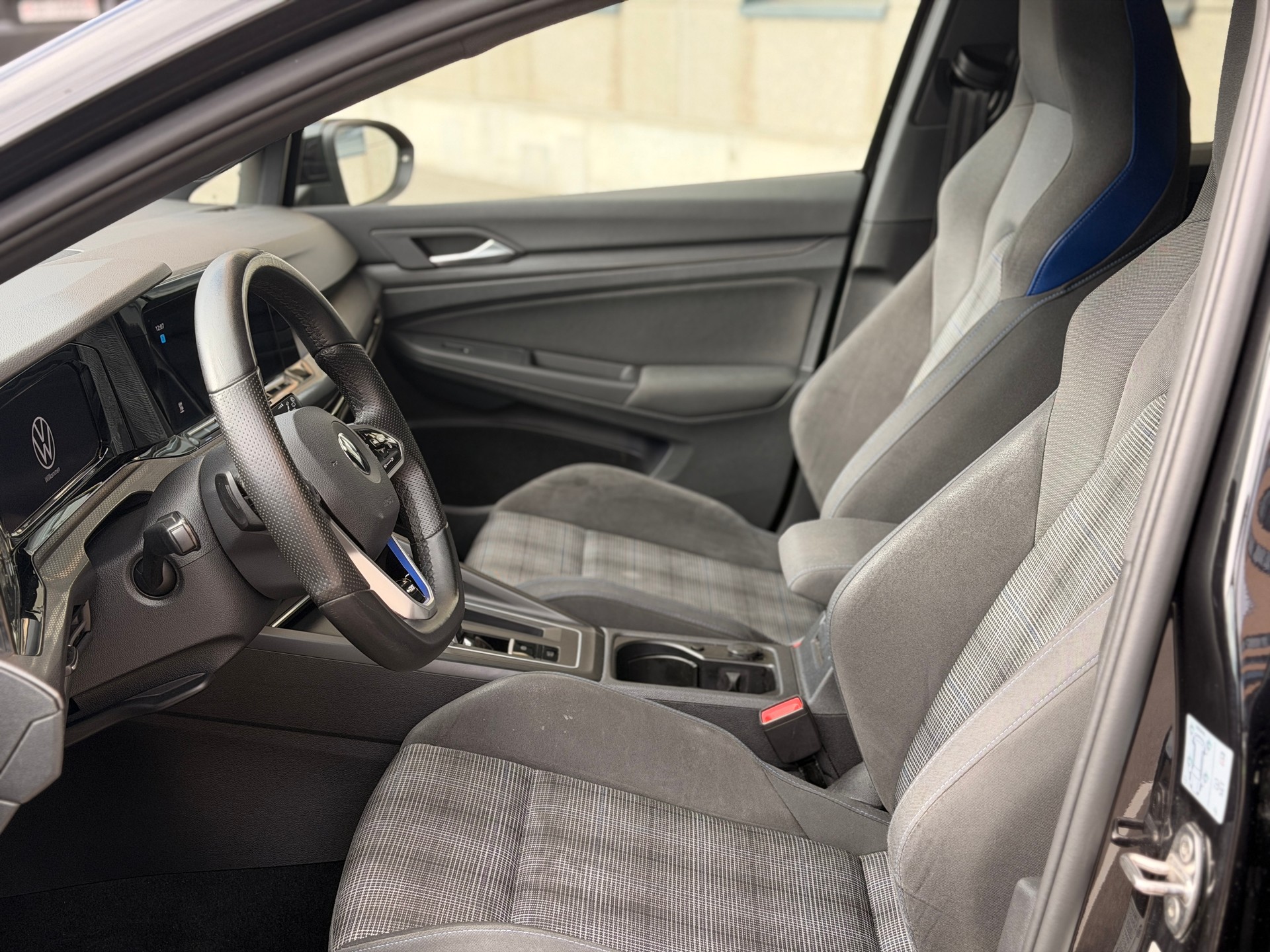 VW Golf 1.4 TSI PHEV GTE-image-12