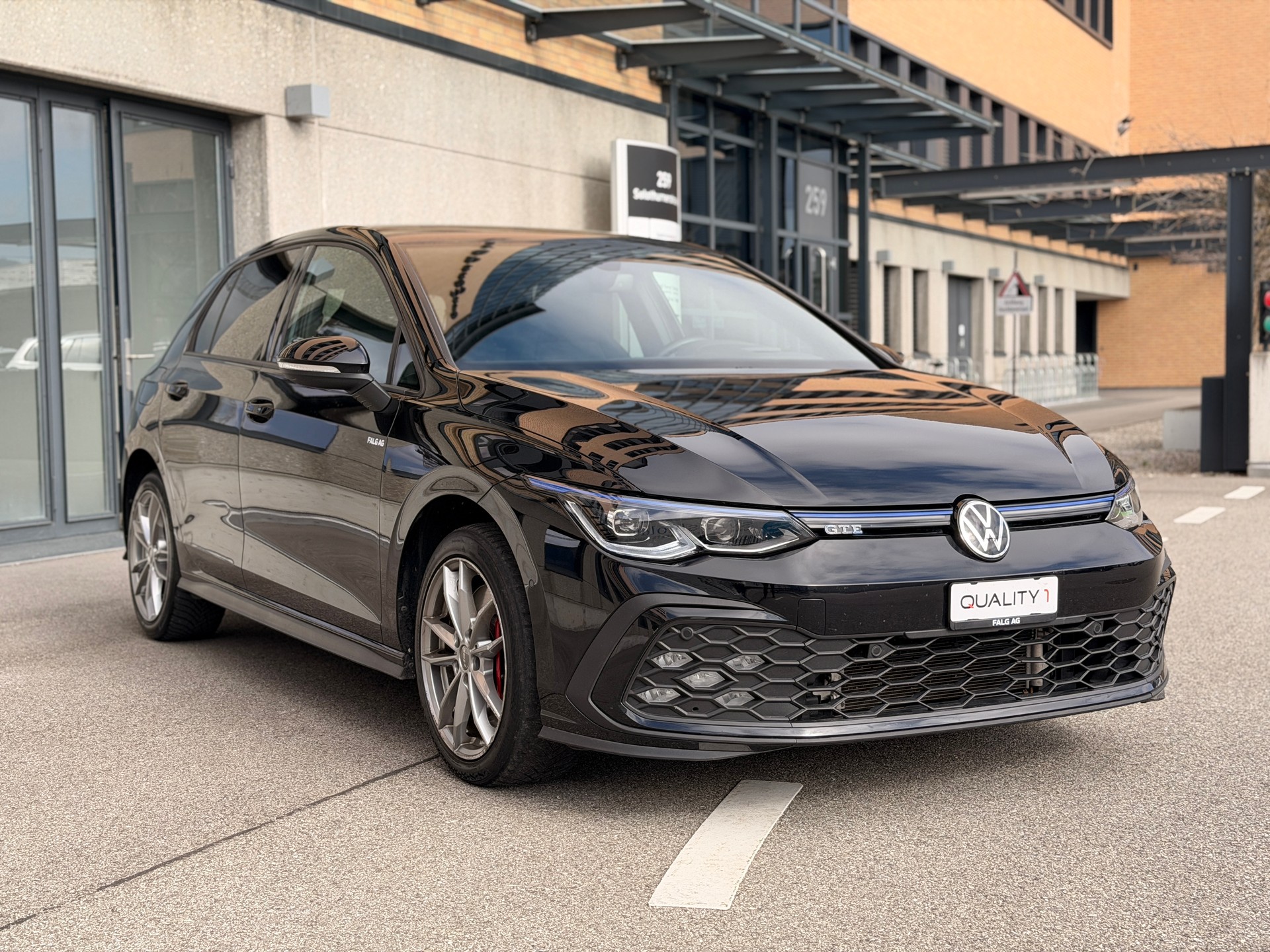 VW Golf 1.4 TSI PHEV GTE-image-5
