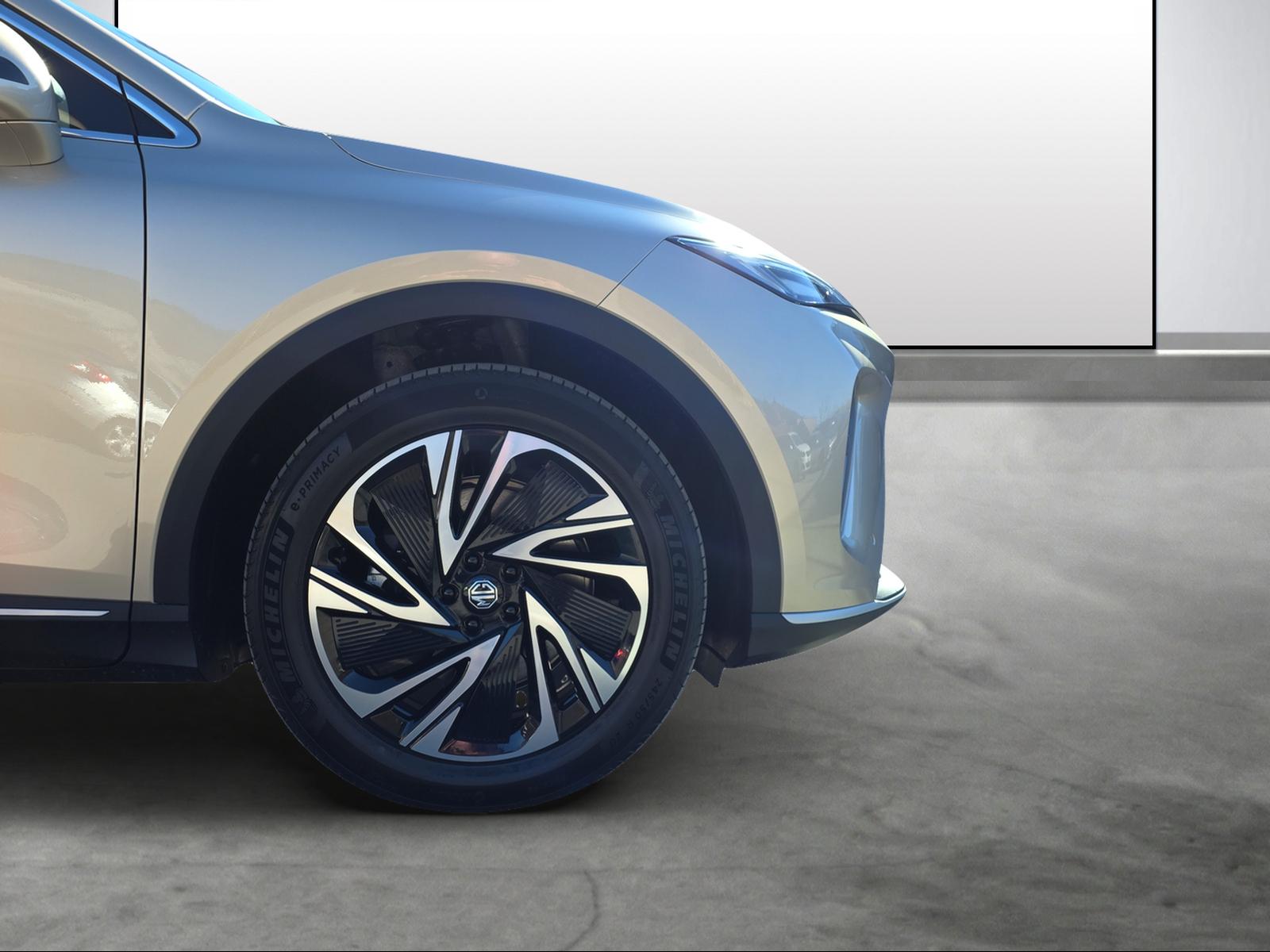 MG S6 EV 77 kWh Luxury 4WD-image-14
