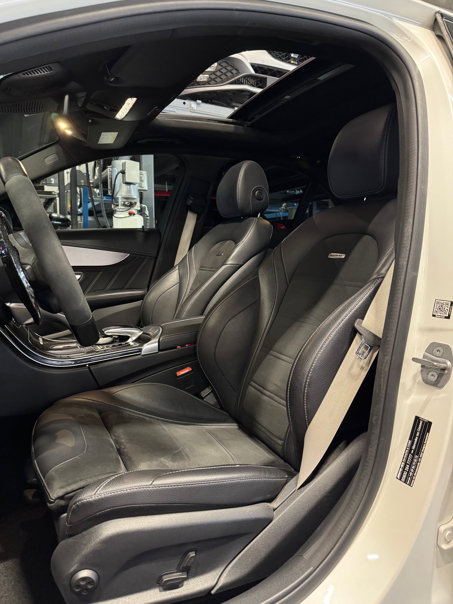 MERCEDES-BENZ C 63 S AMG Speedshift-image-8