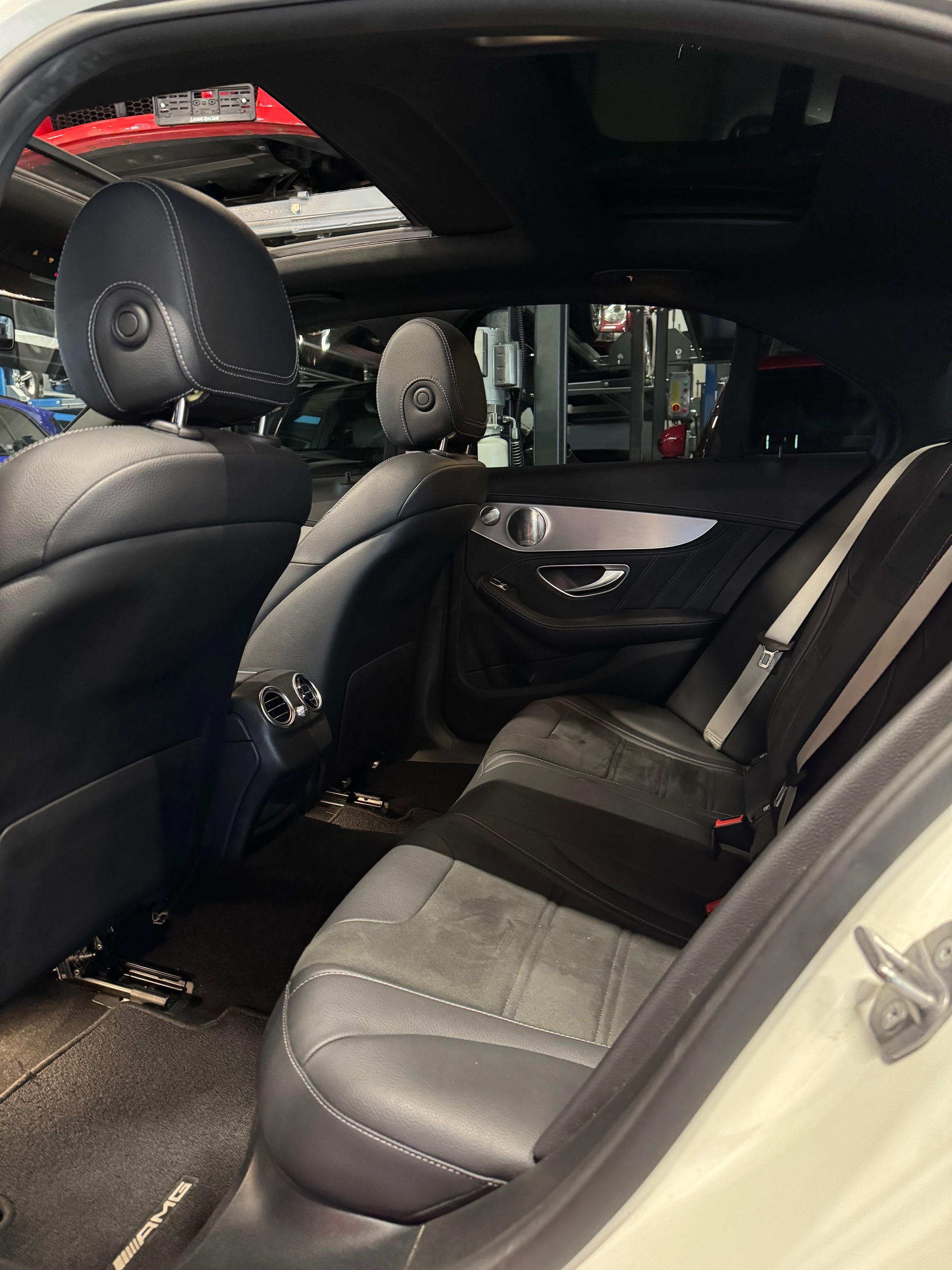 MERCEDES-BENZ C 63 S AMG Speedshift-image-9