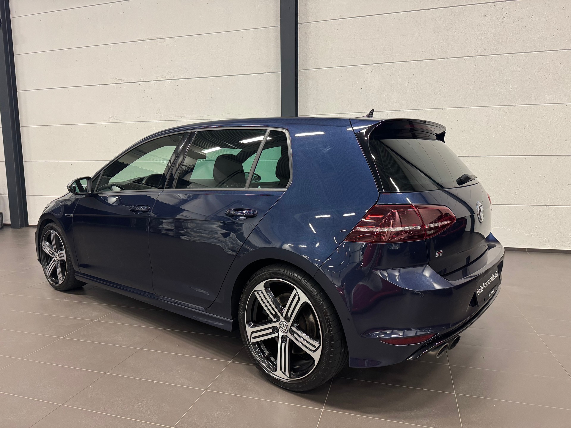 VW Golf 2.0 TSI R 4Motion DSG-image-13