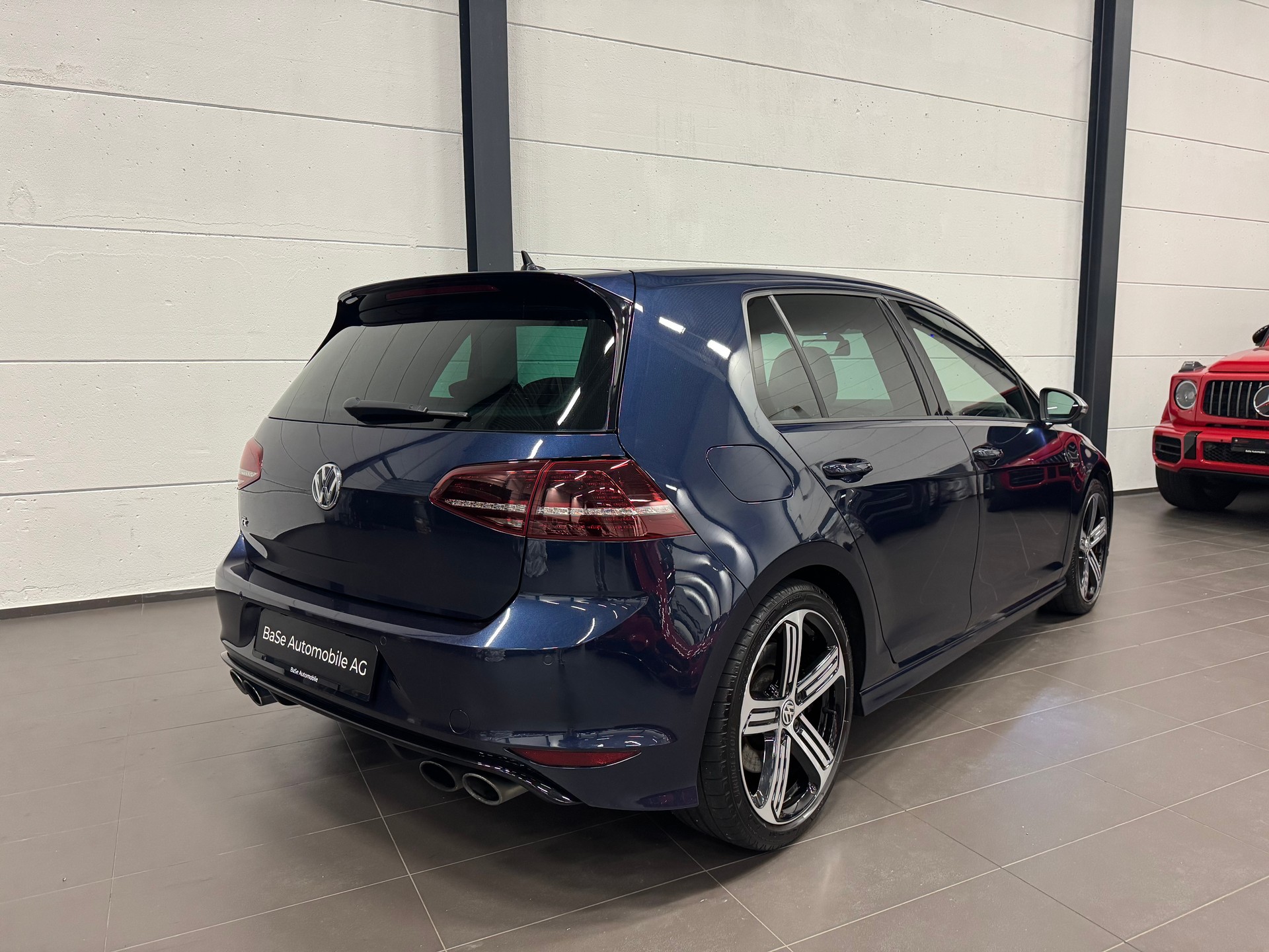 VW Golf 2.0 TSI R 4Motion DSG-image-12