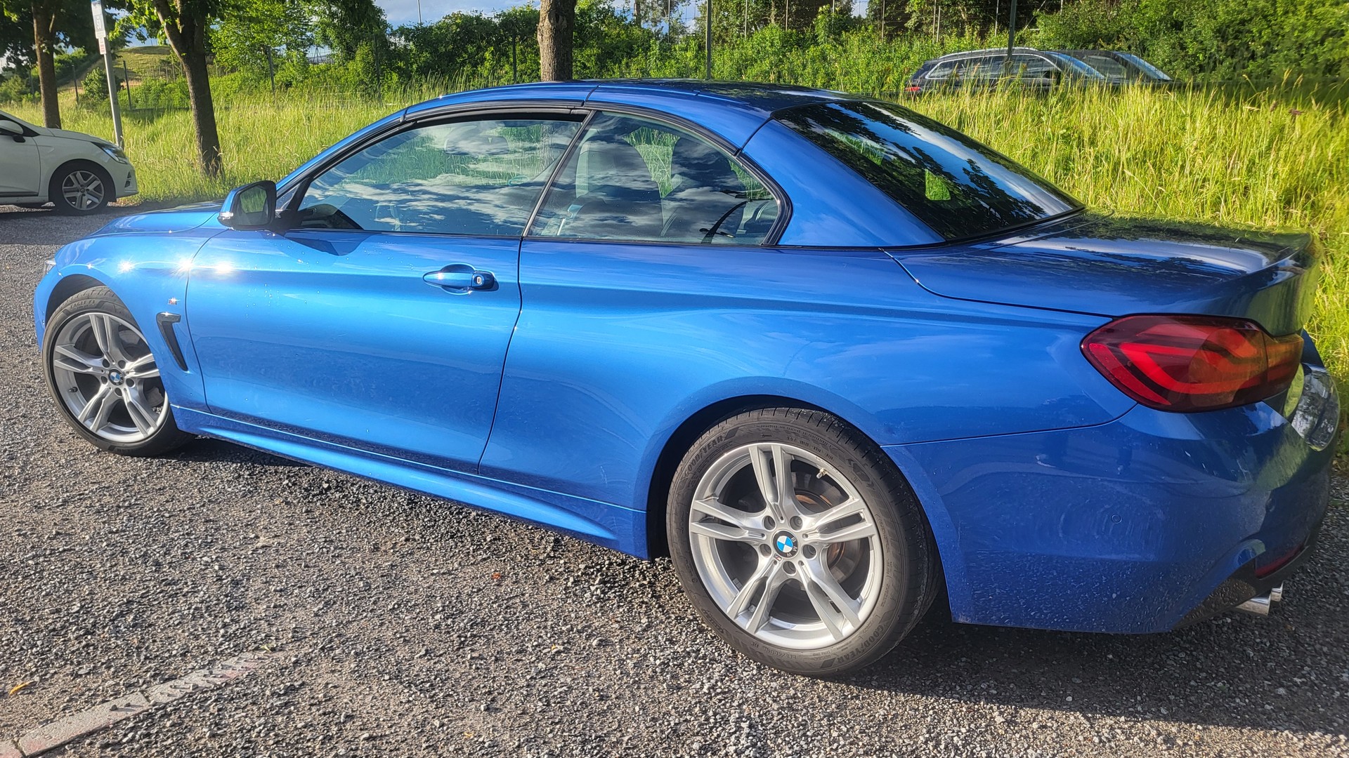 BMW 420d Cabriolet M Sport Individual Steptronic-image-1