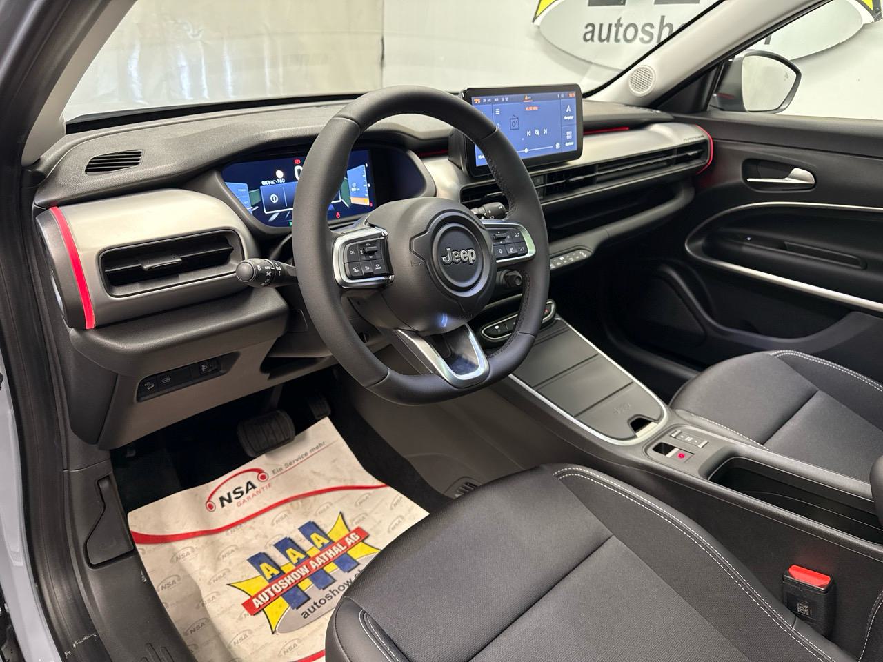 JEEP Avenger 1.2 Turbo MHEV Summit Sky-showroom-element-2