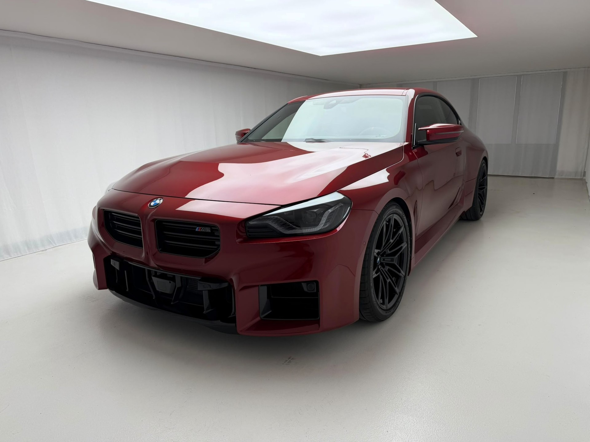BMW M2 Steptronic / Fire Red Metallic / Facelift /-showroom-element-1