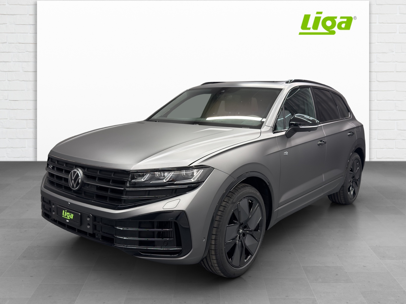 VW Touareg 3.0 V6 TSI PHEV R Final Edition-image-1