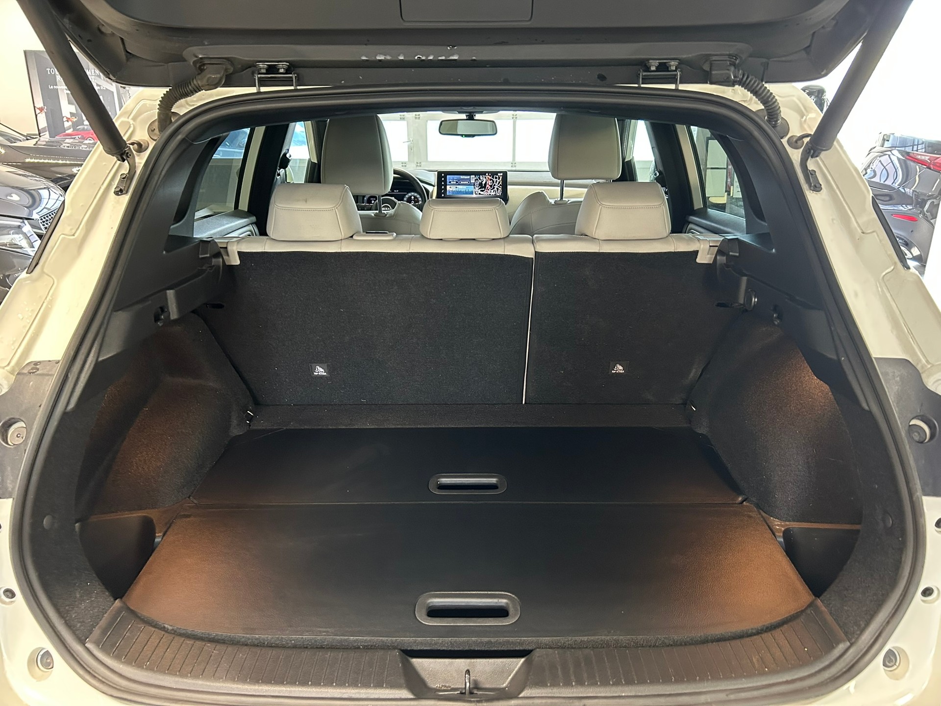 NISSAN Qashqai 1.3 DIG-T MHEV Tekna Xtronic 4x4-image-16