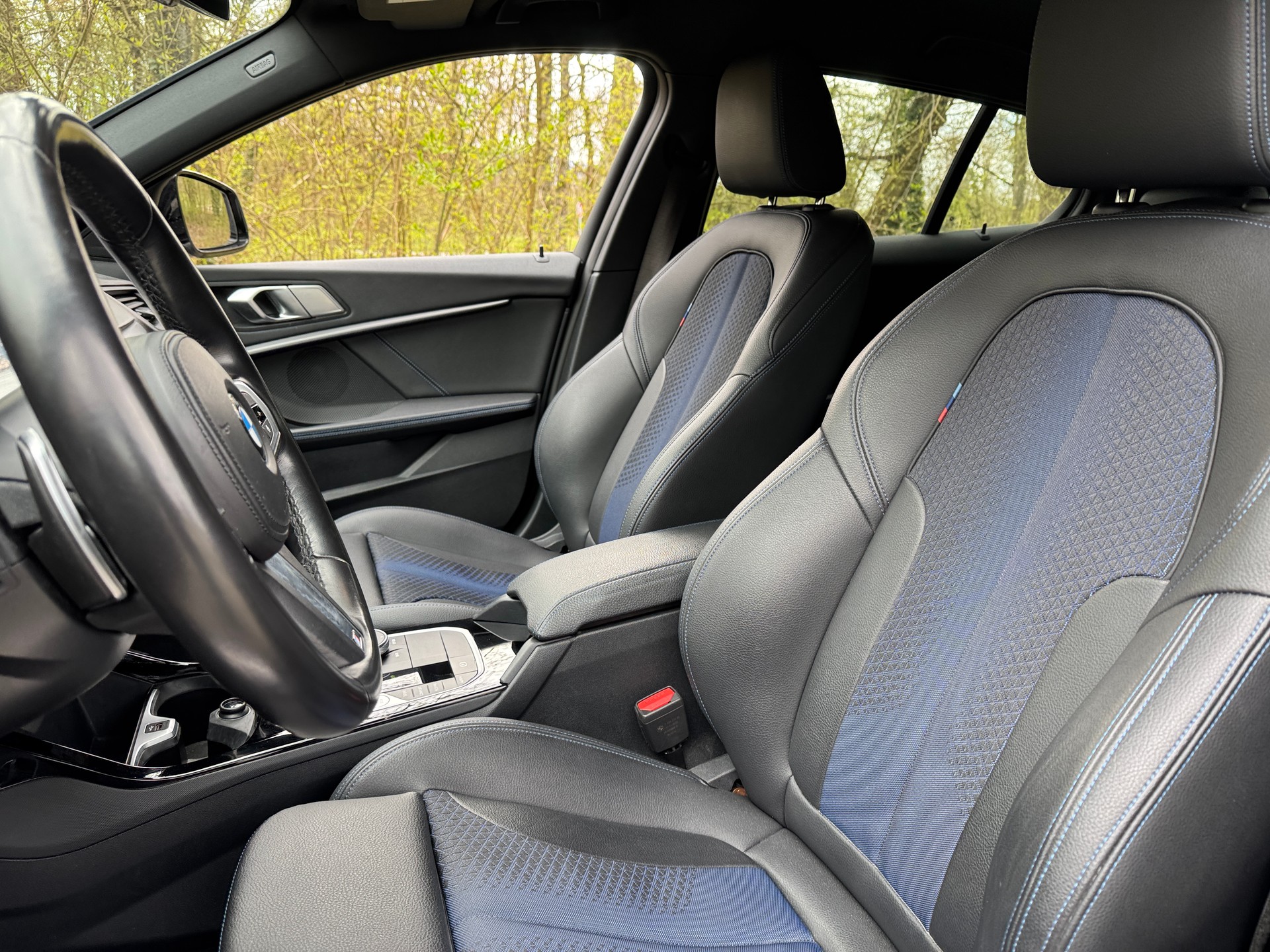 BMW 120i M Sport Steptronic-image-3