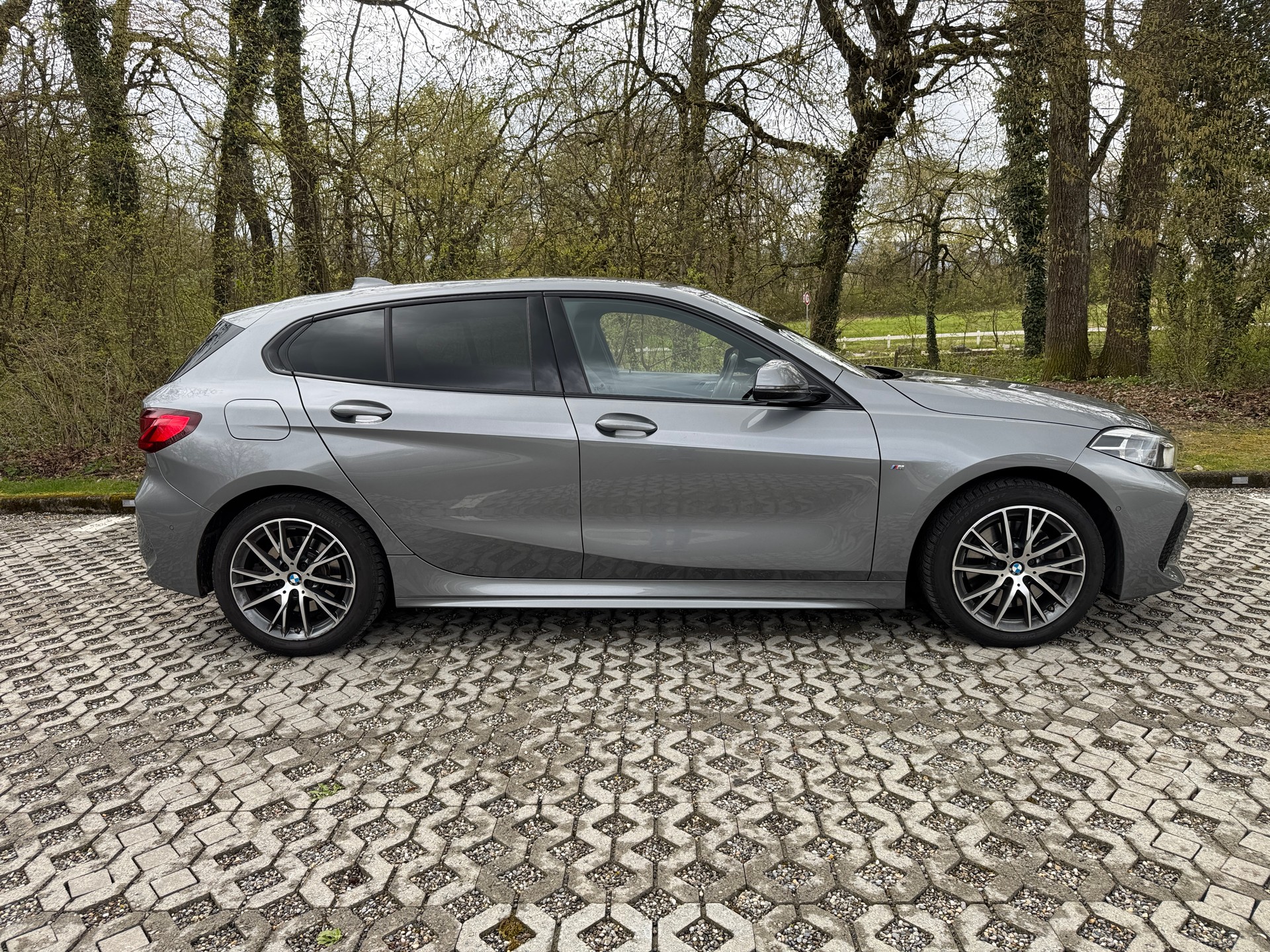 BMW 120i M Sport Steptronic-image-4