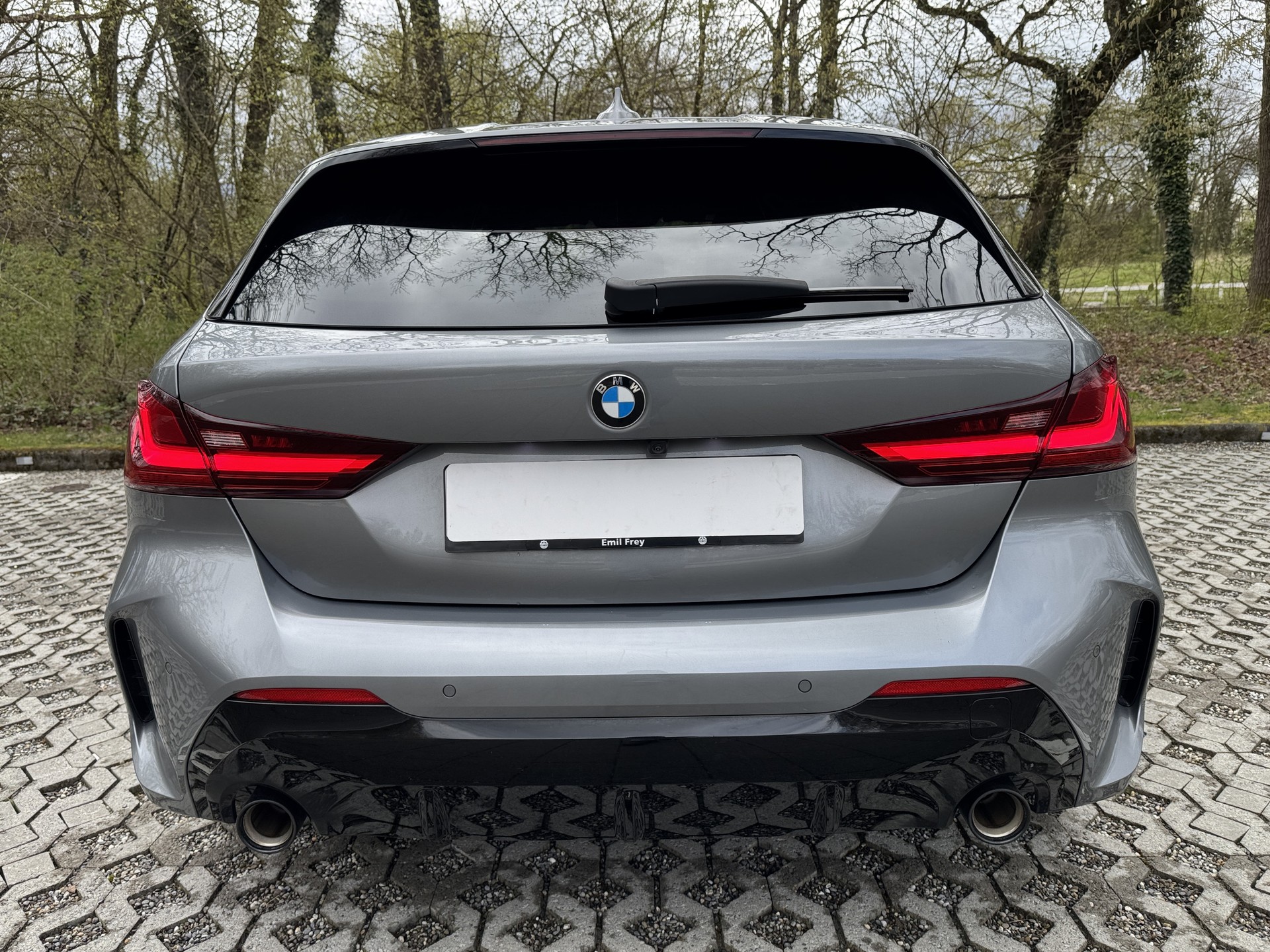 BMW 120i M Sport Steptronic-image-9