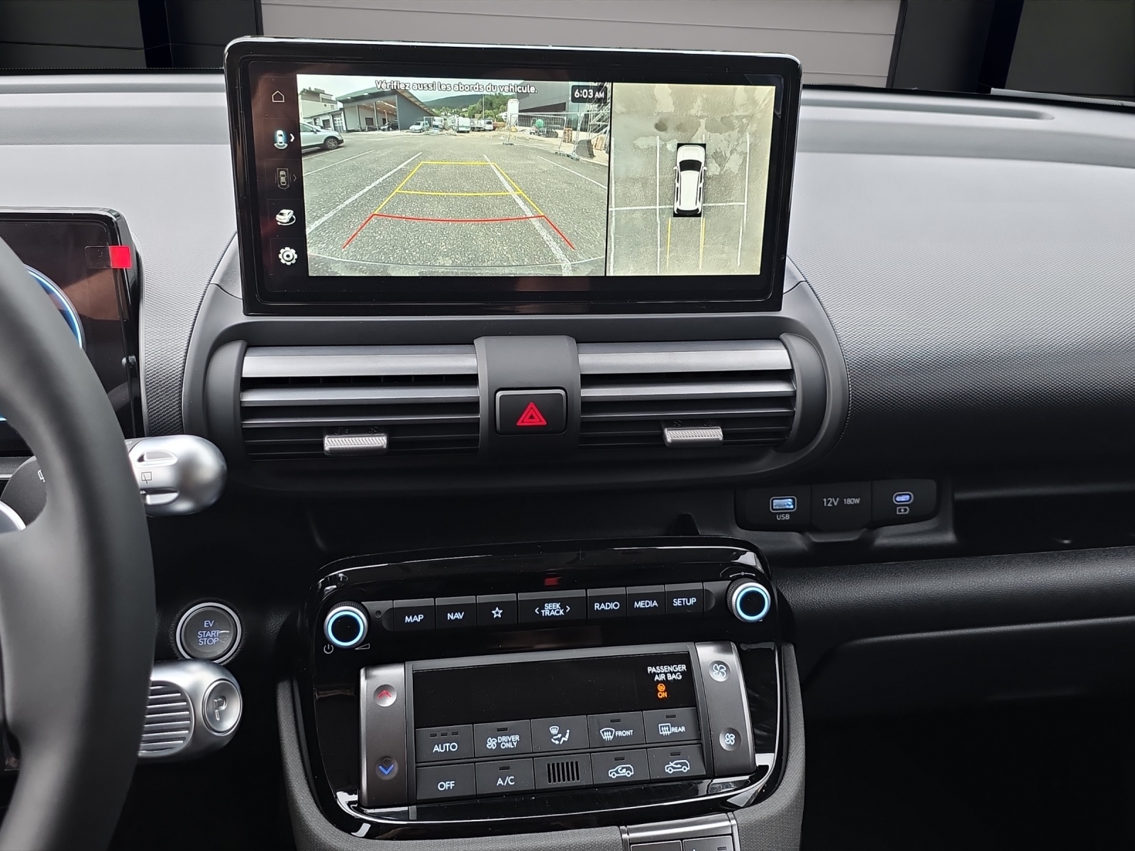 HYUNDAI Inster 49kWh Amplia-image-9