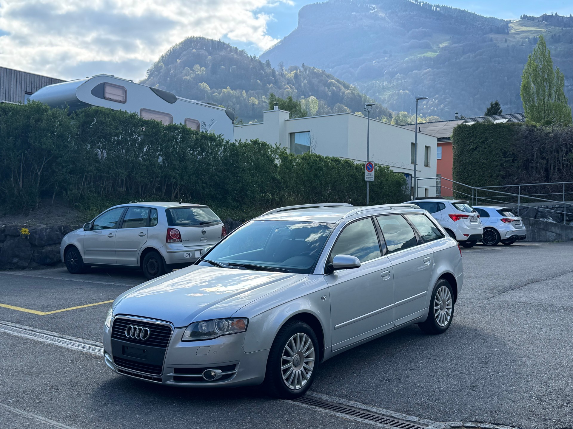 AUDI A4 Avant 2.0 TDI-image-0
