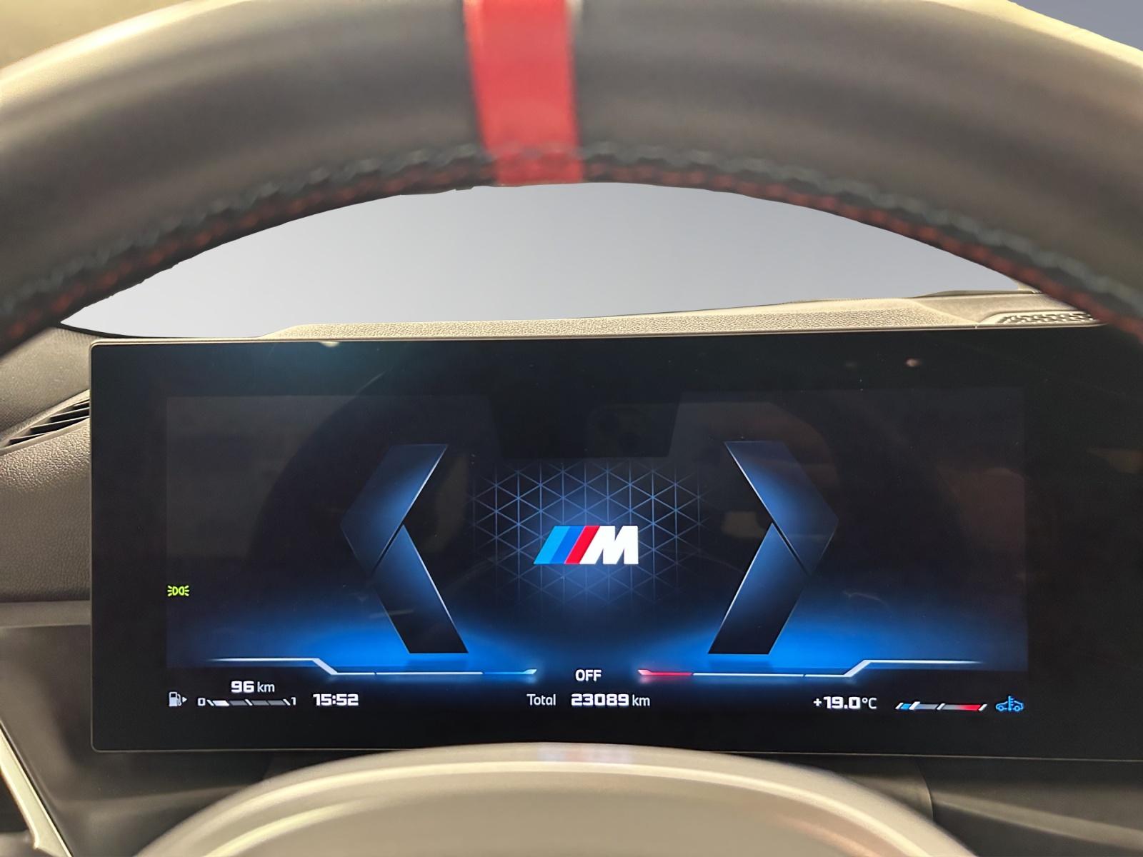 BMW M240i xDrive Coupé-image-16