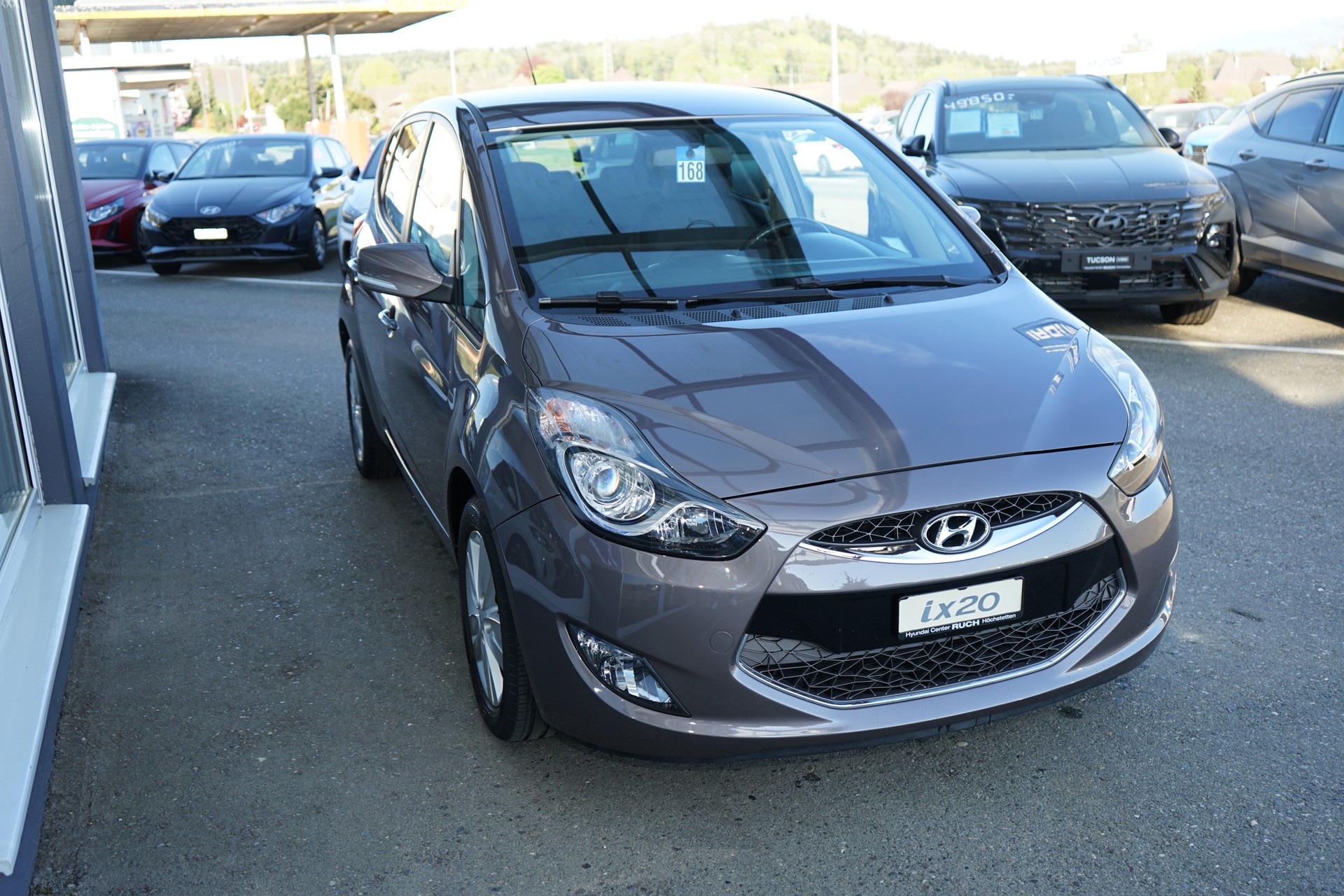 HYUNDAI iX20 1.6 Amplia Automatic-image-1