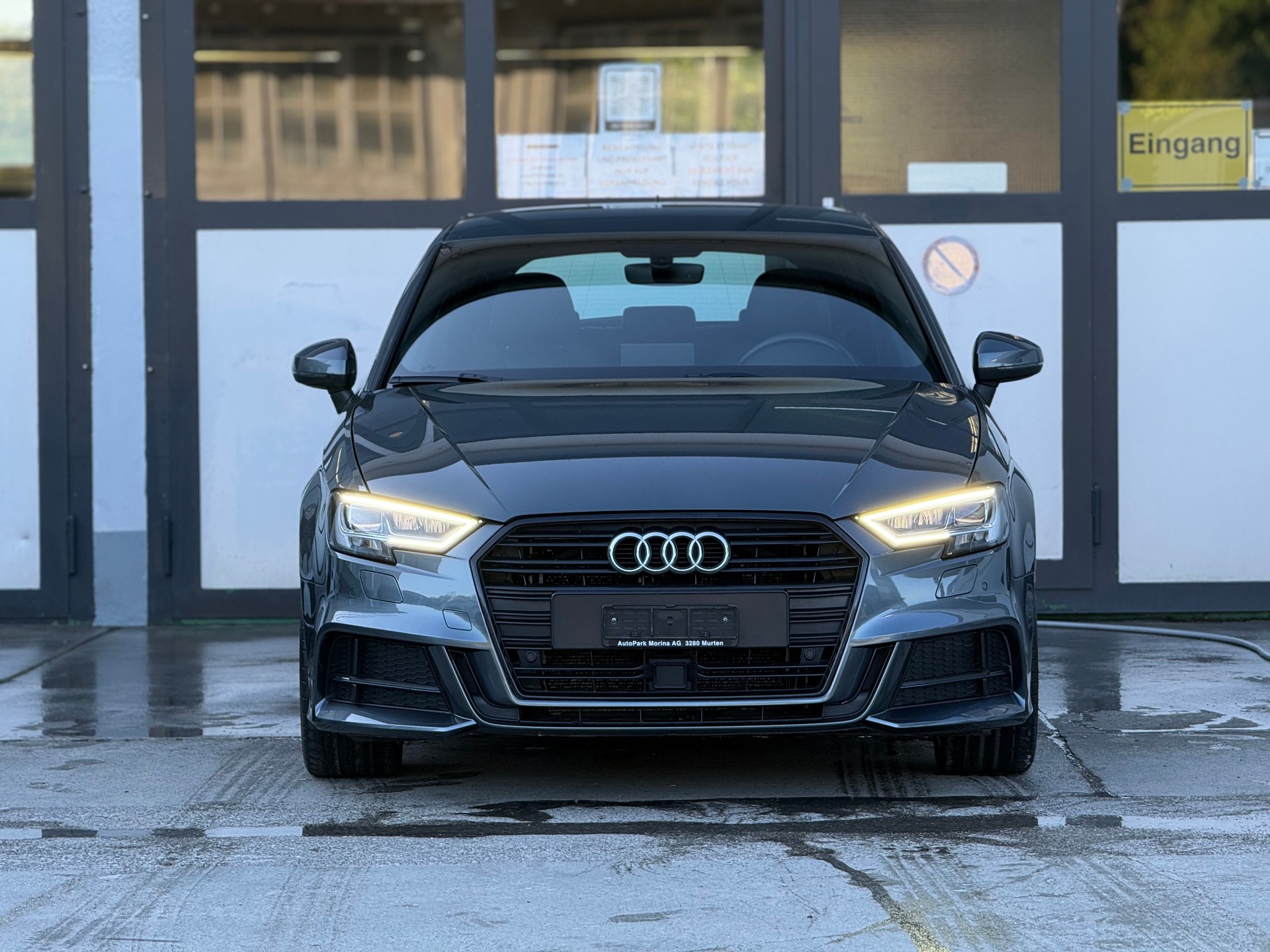AUDI A3 Sportback 35 TFSI Sport Attraction-image-2