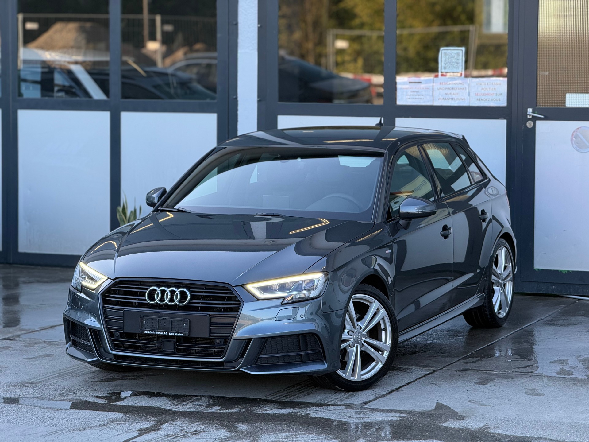 AUDI A3 Sportback 35 TFSI Sport Attraction-image-0