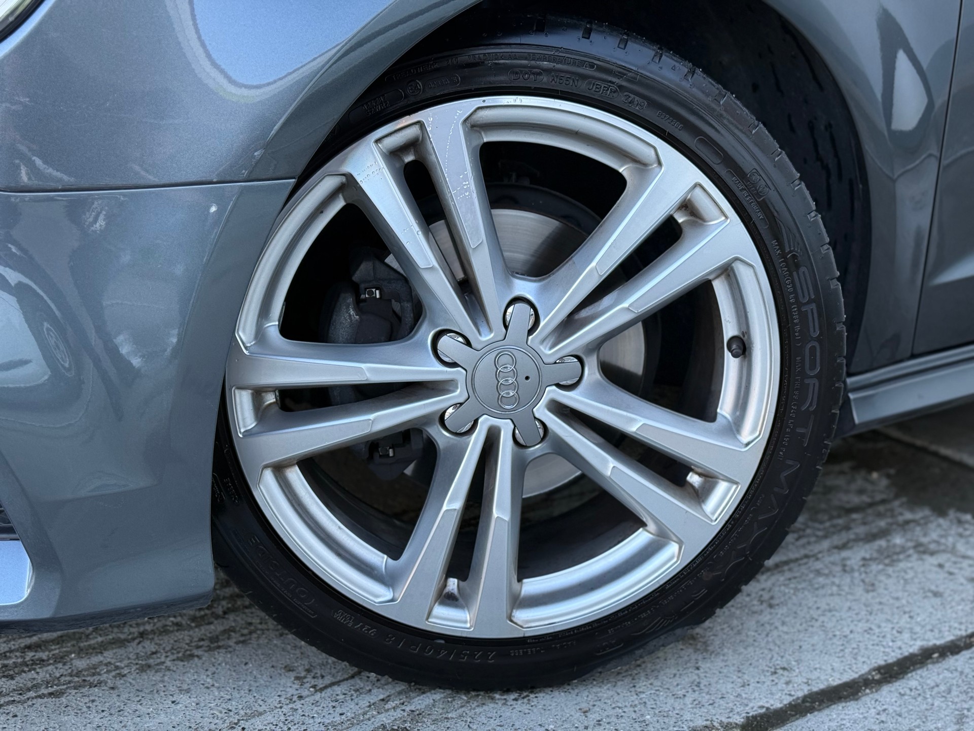 AUDI A3 Sportback 35 TFSI Sport Attraction-image-8