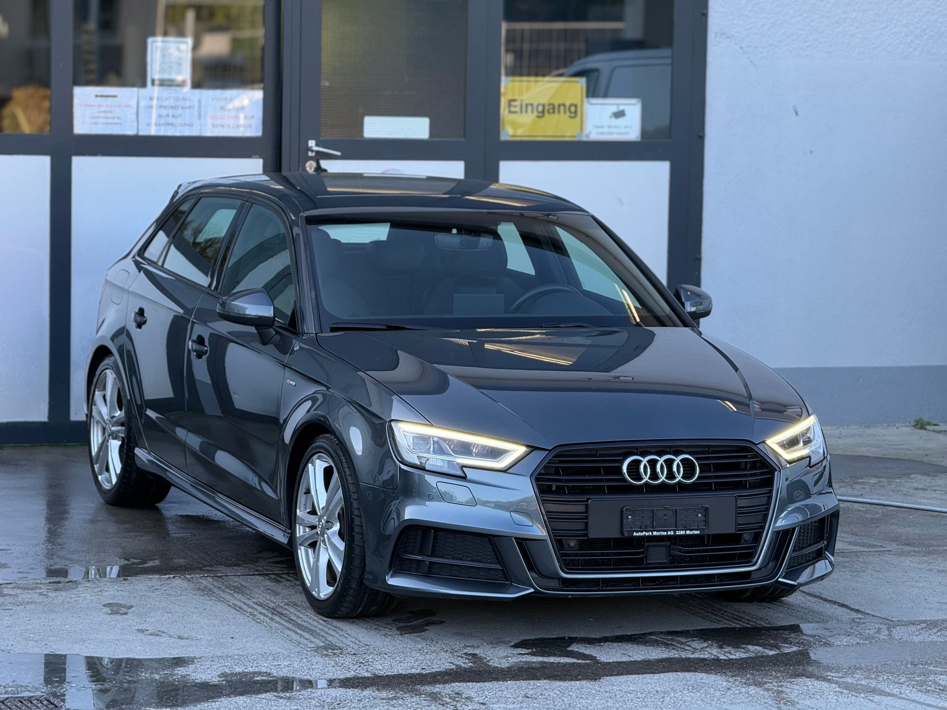 AUDI A3 Sportback 35 TFSI Sport Attraction-image-3