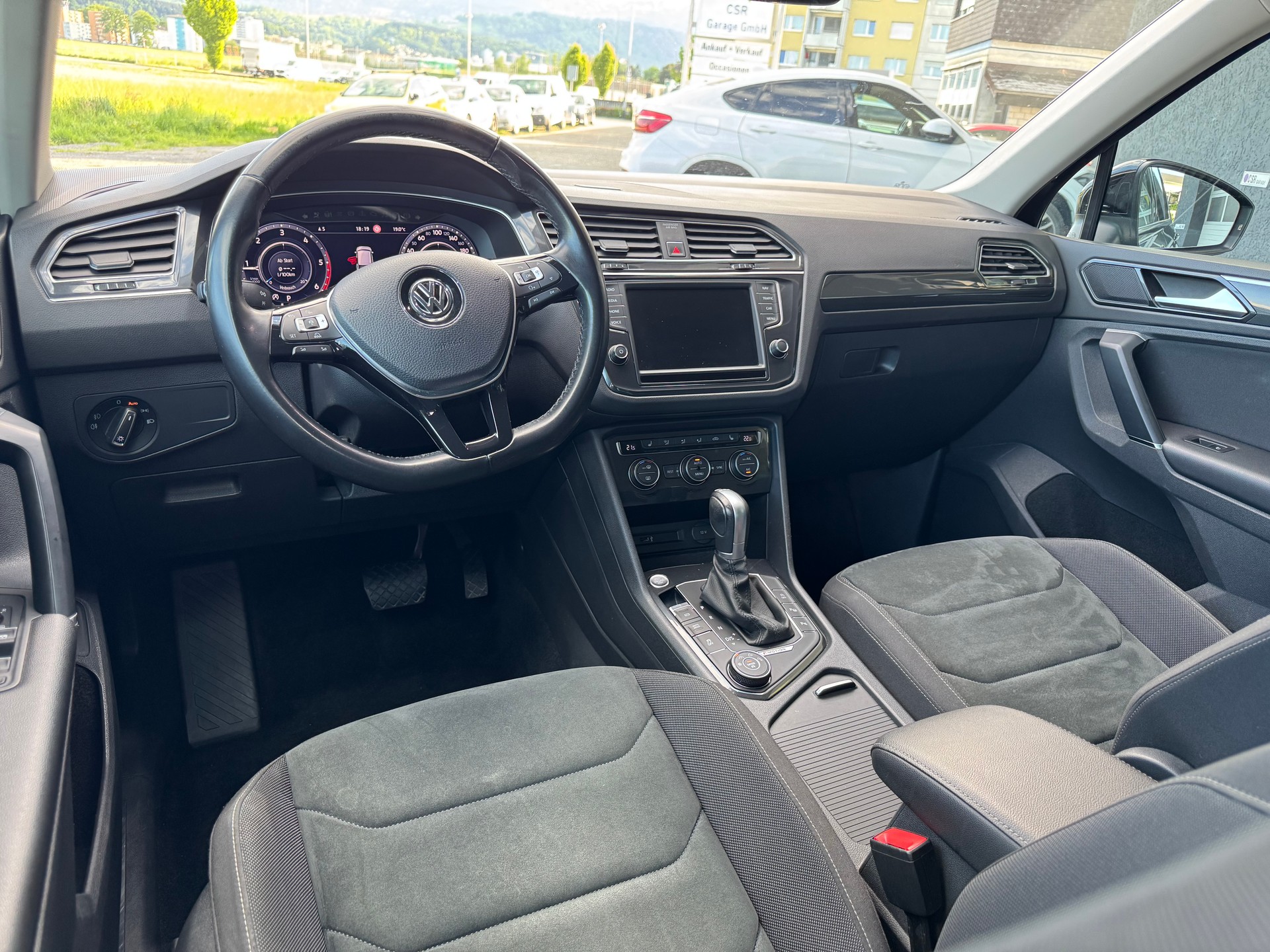 VW Tiguan 2.0 TDI SCR Highline4Motion DSG-image-5