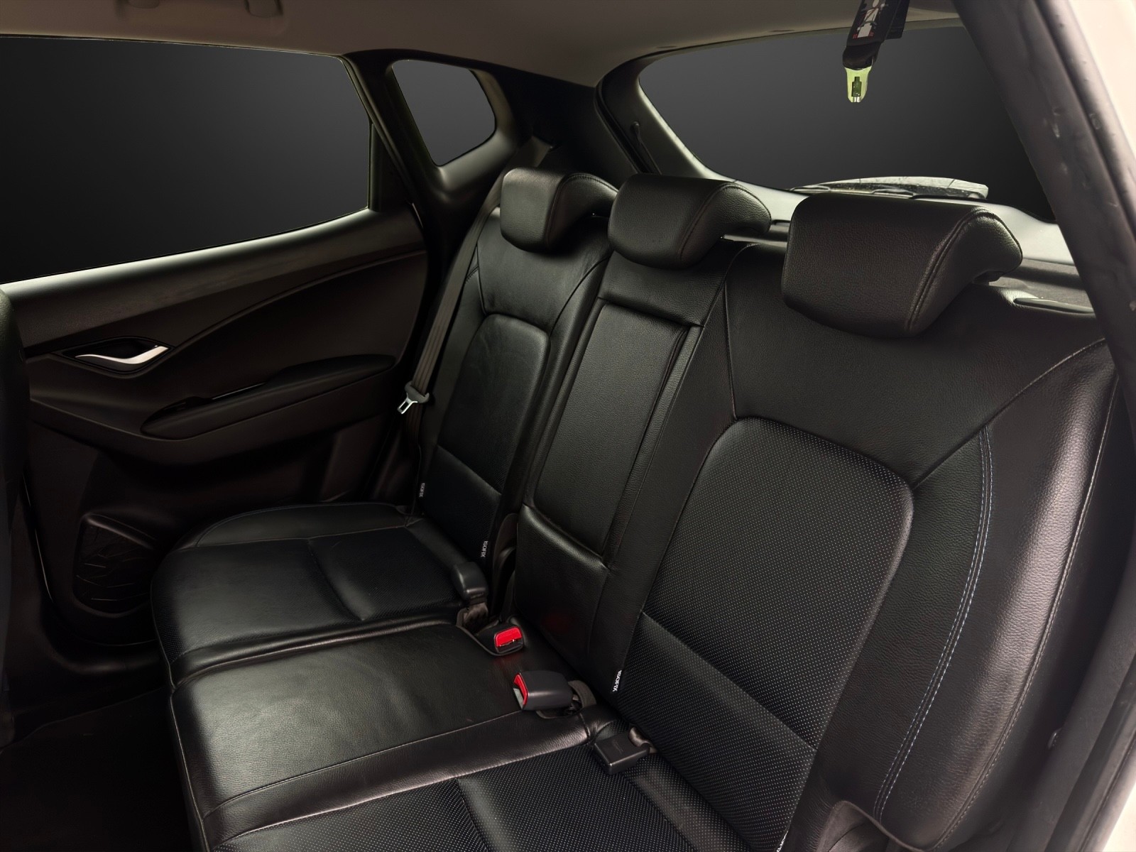HYUNDAI iX20 1.6 Premium Automatic-image-11