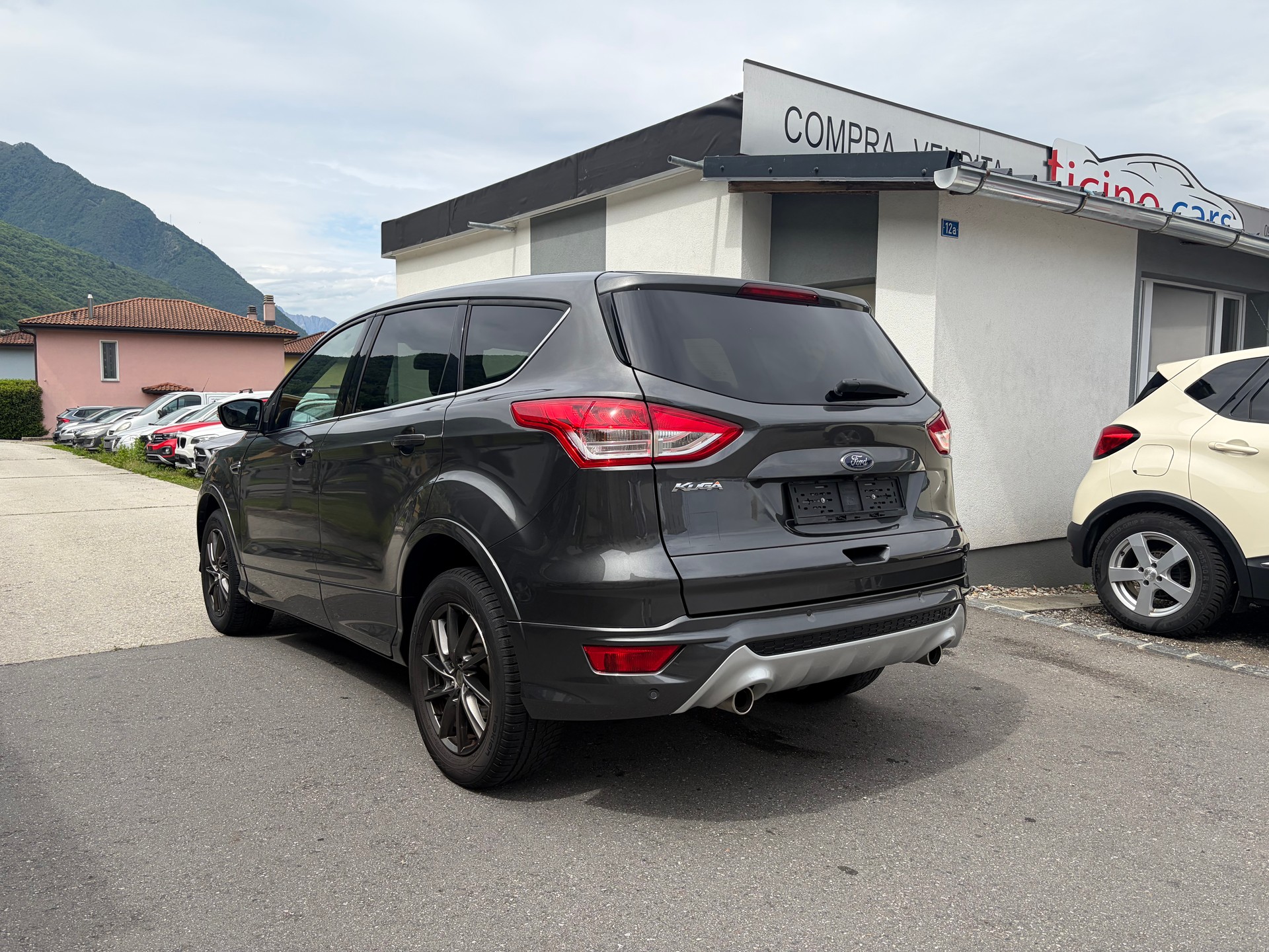 FORD Kuga 2.0 TDCi Carving 4WD-image-3