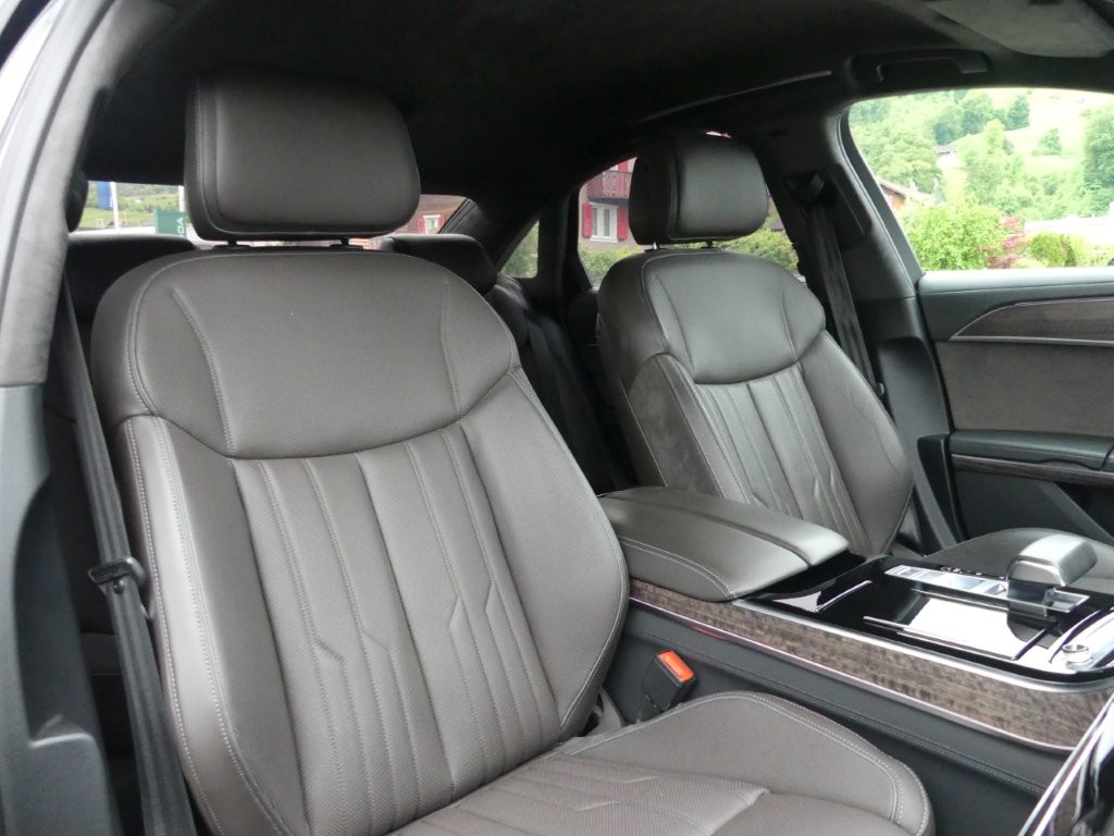 AUDI A8 50 TDI quattro tiptronic-image-10