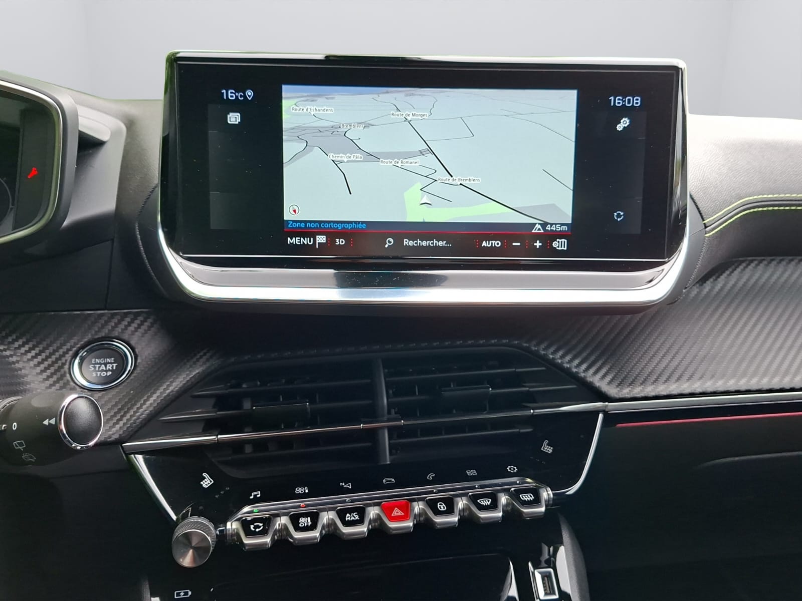 PEUGEOT 2008 1.2 PureTech GT EAT8-image-15