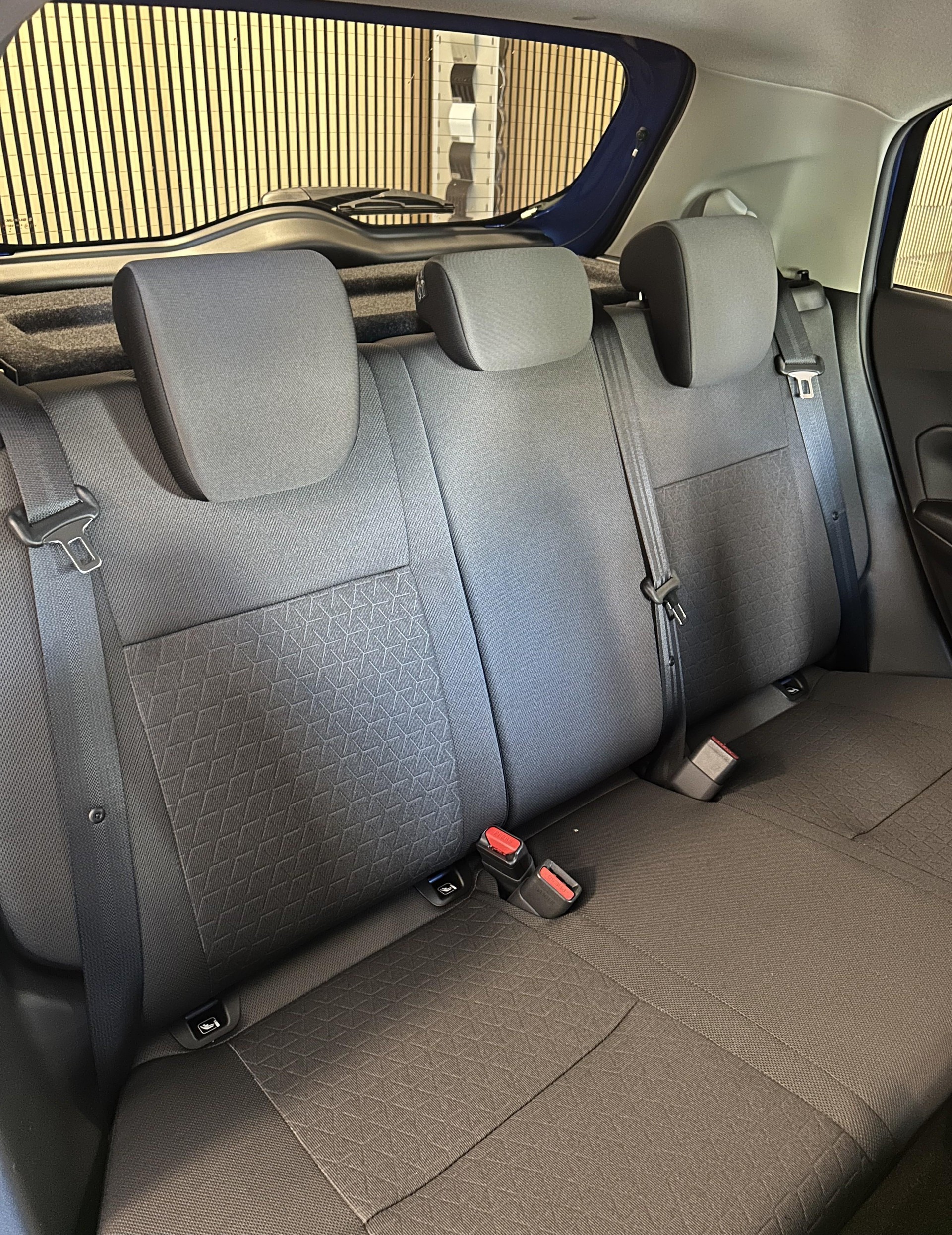 SUZUKI Swift 1.2 Sakura Top Hybrid-image-15