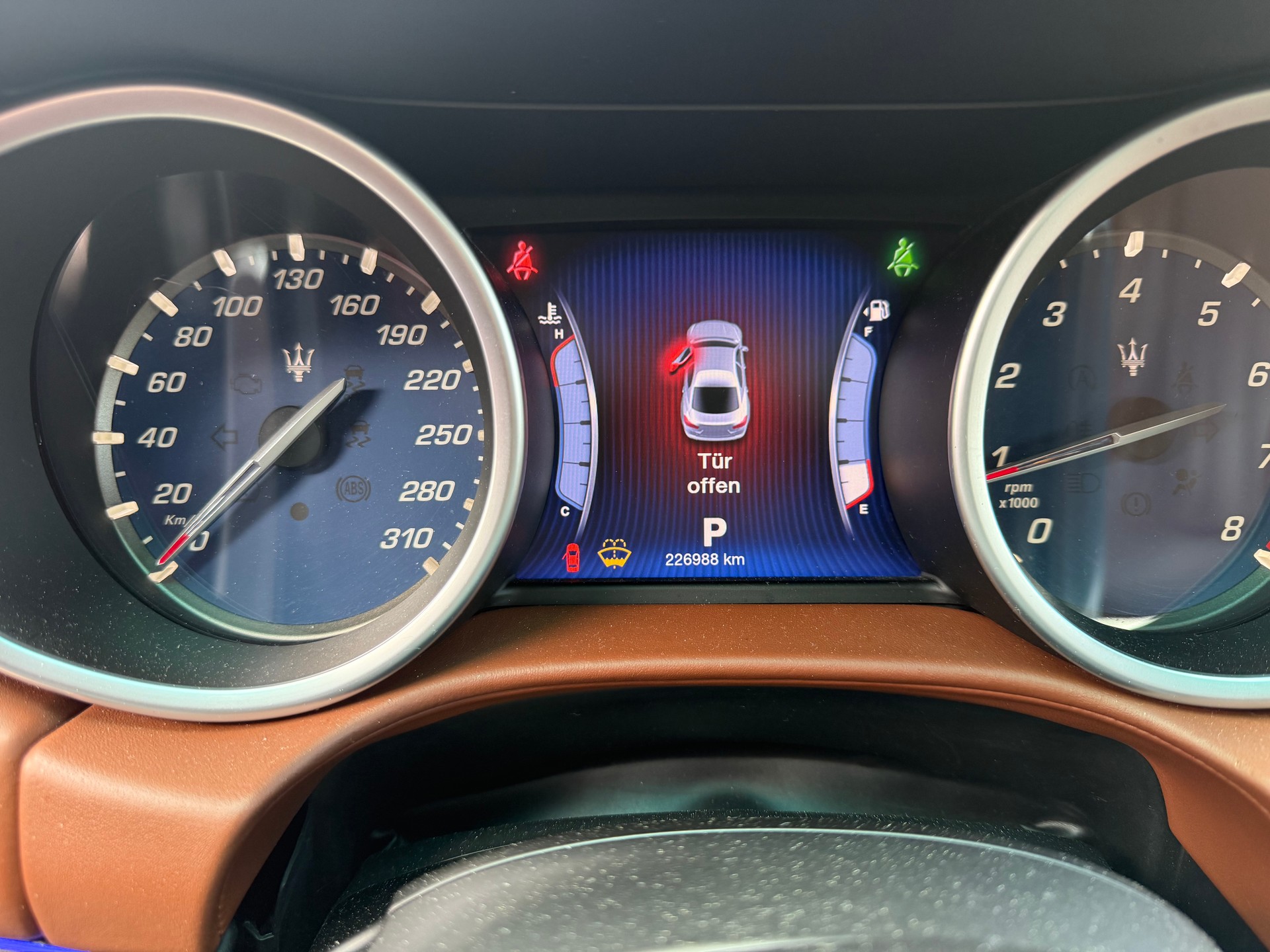 MASERATI Ghibli S Q4 3.0 V6 Automatica-image-11