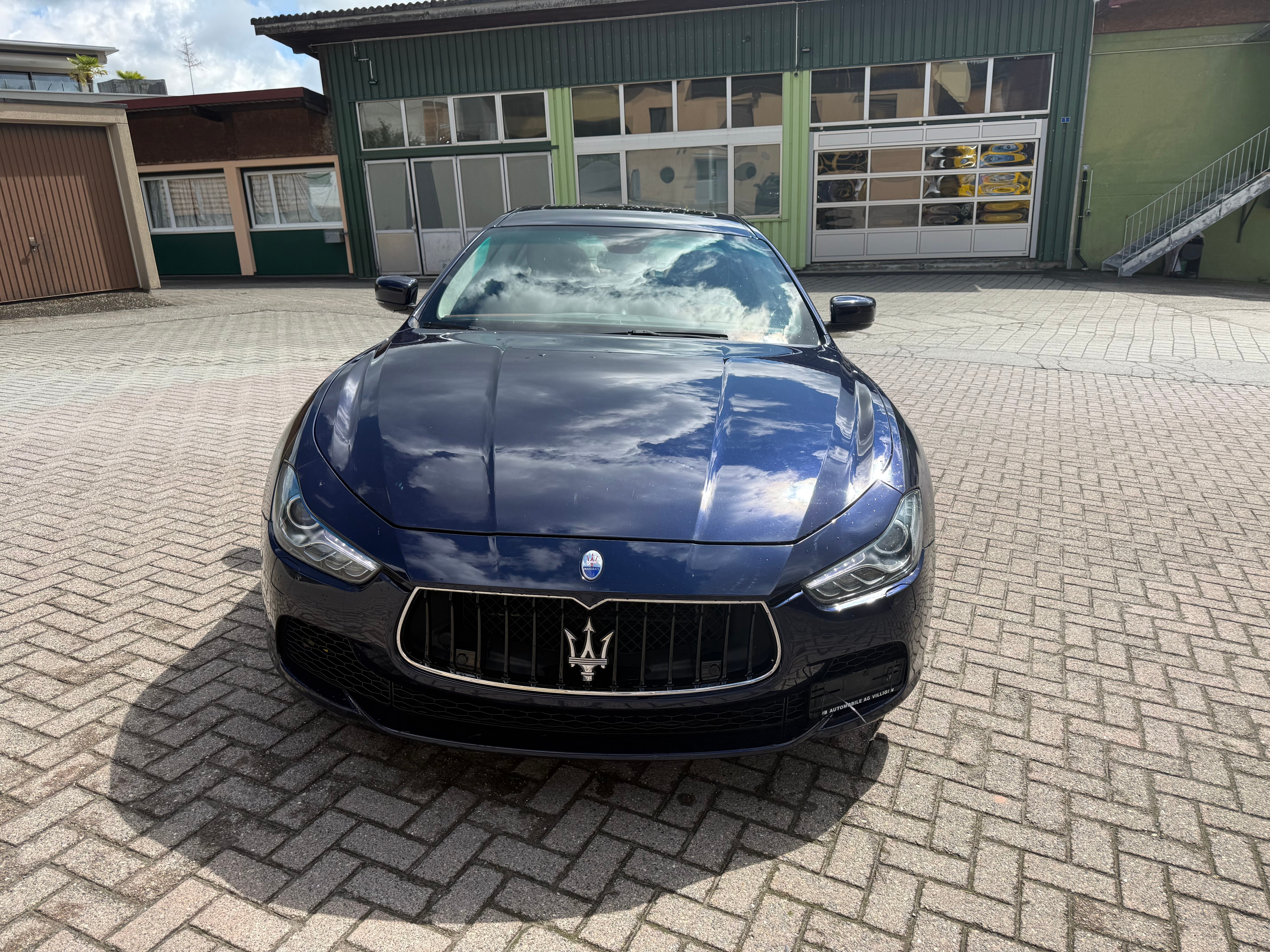 Car photo