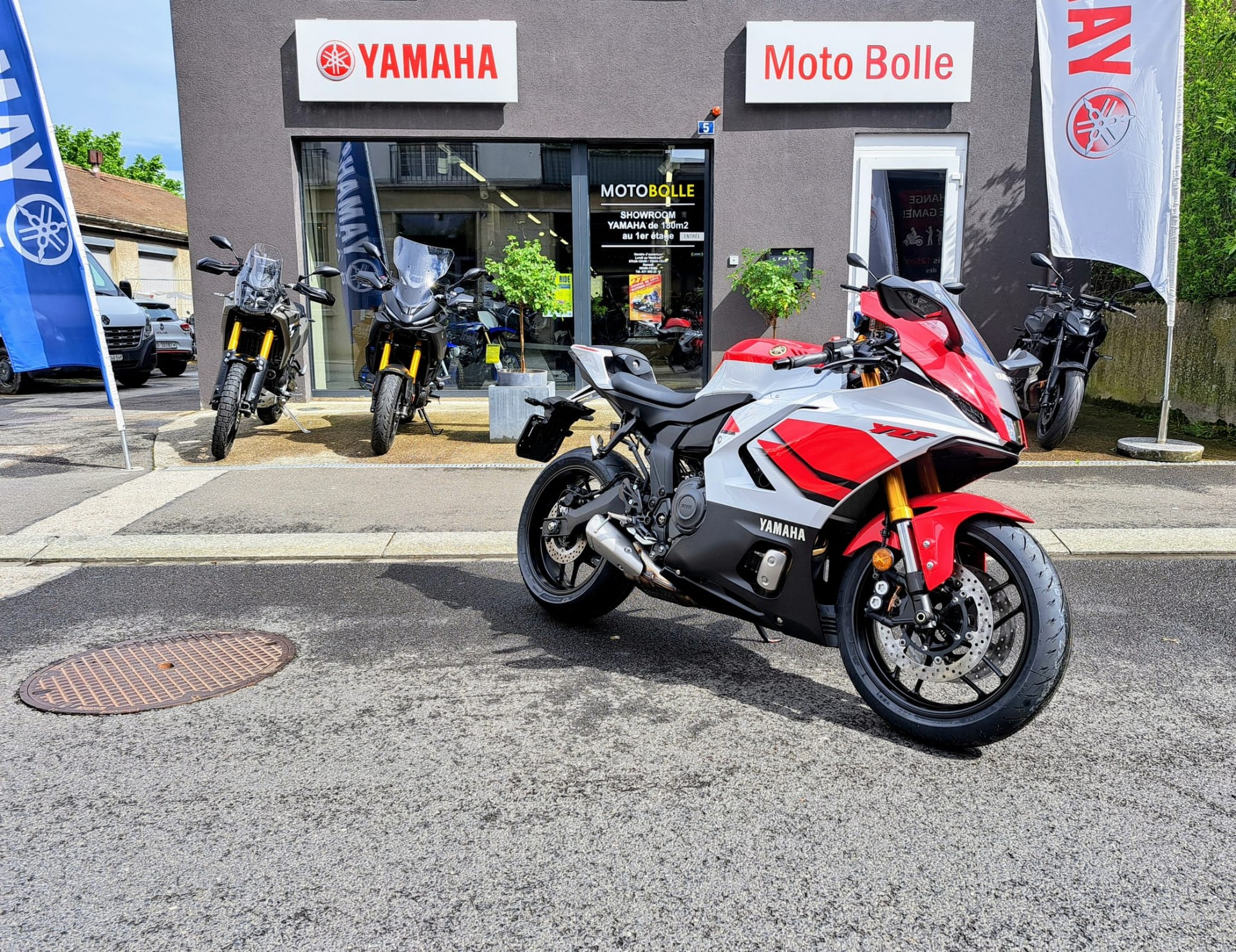 YAMAHA YZF-R7-showroom-element-1
