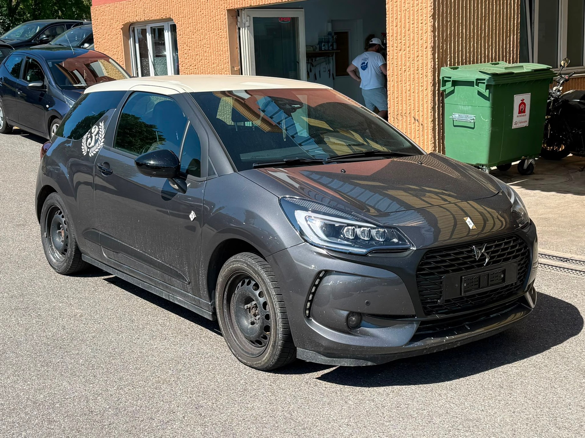 DS AUTOMOBILES DS 3 1.2 PureTech Chic EAT6-image-5