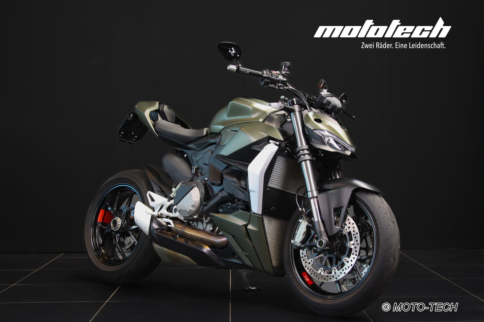DUCATI Streetfighter V2