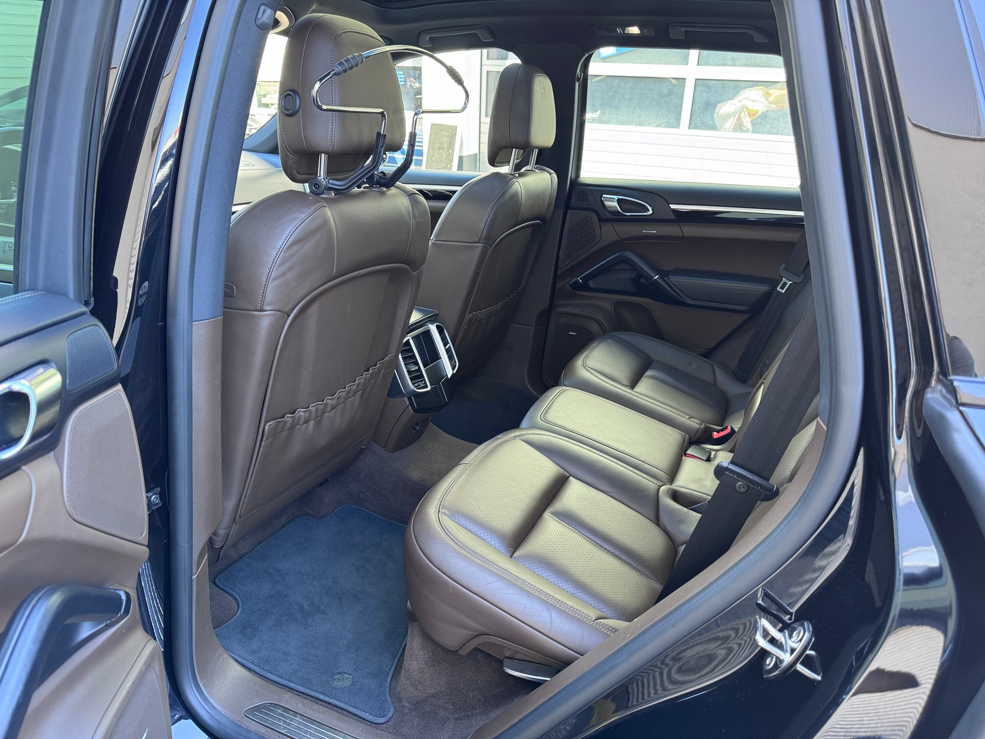 PORSCHE Cayenne S Diesel-image-10