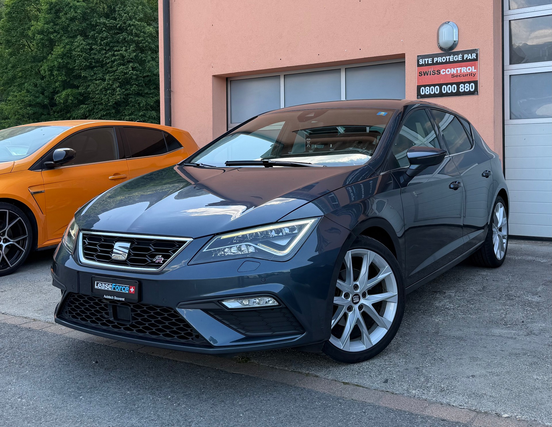 SEAT Leon 1.5 TSI EVO SWISS FR DSG-showroom-element-1