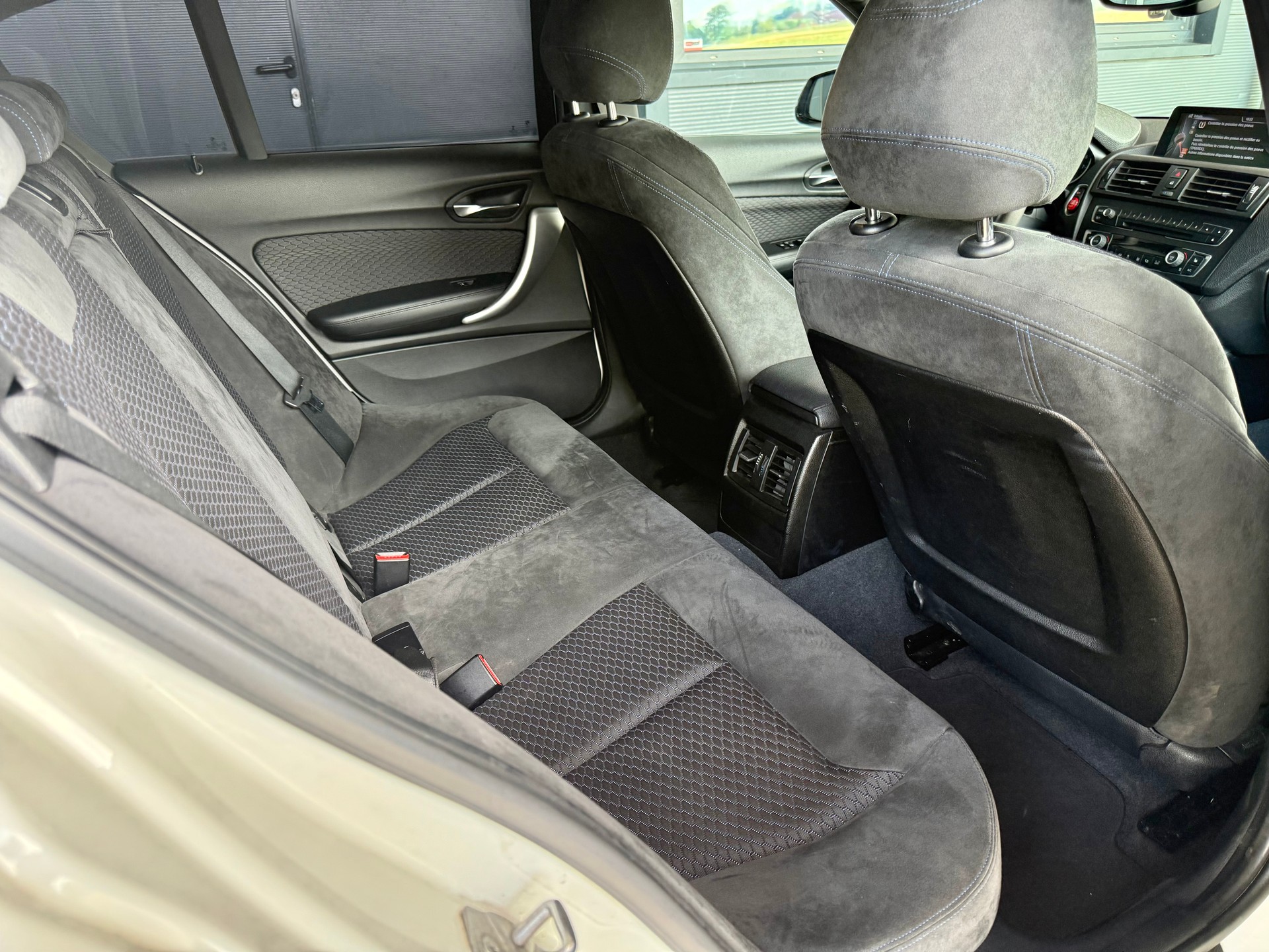 BMW 125i Sport Line-image-11