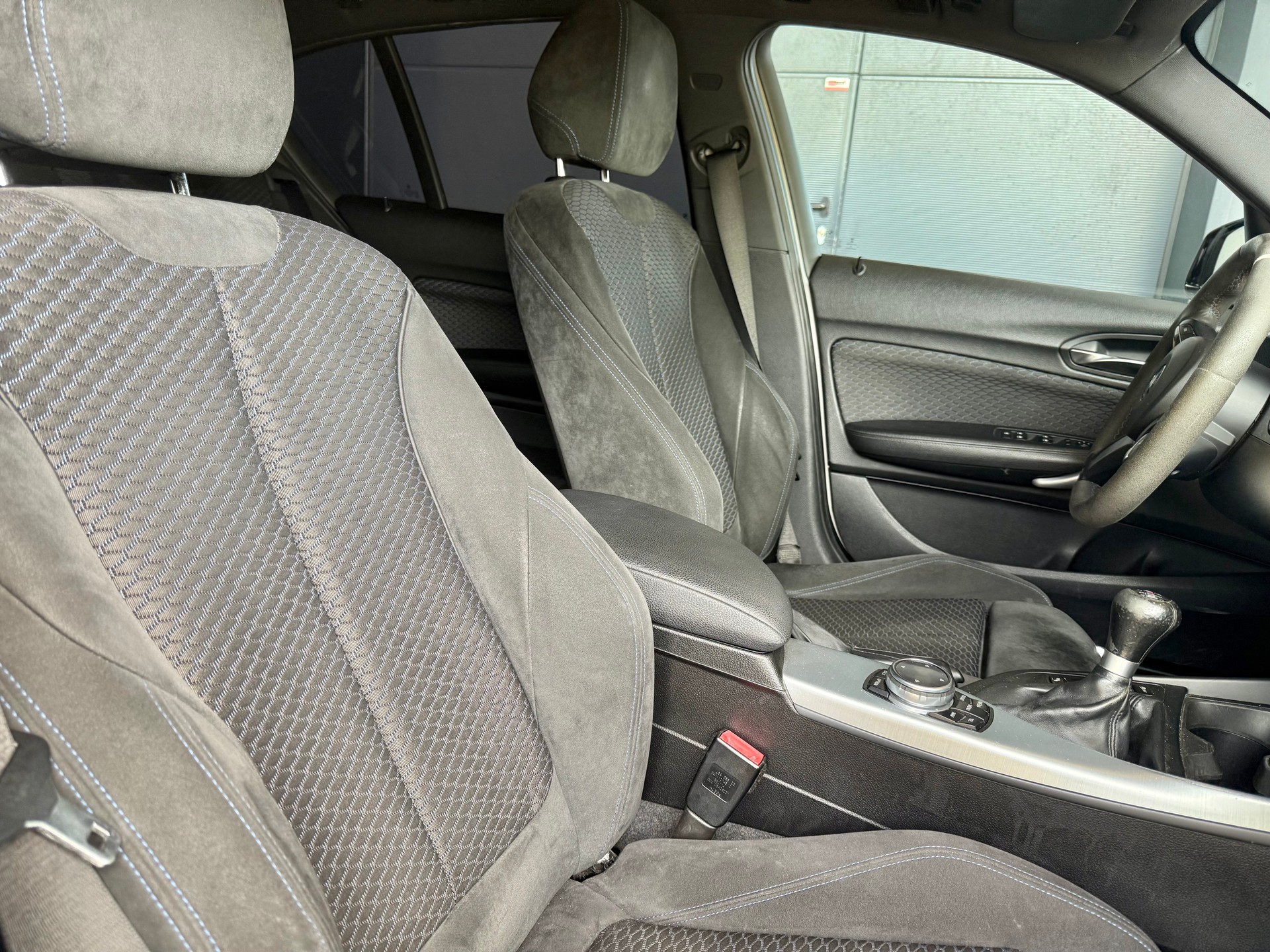 BMW 125i Sport Line-image-13