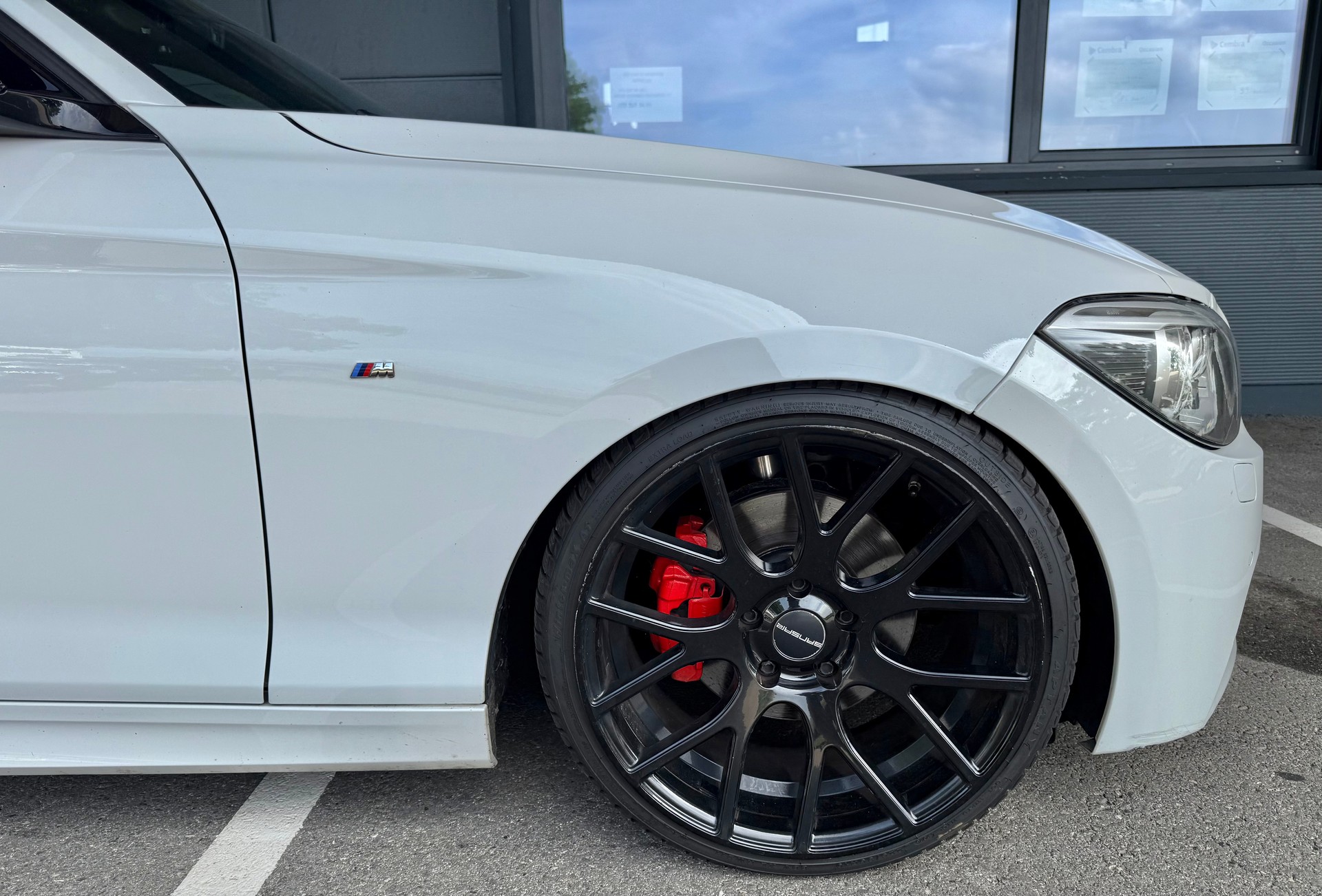 BMW 125i Sport Line-image-4