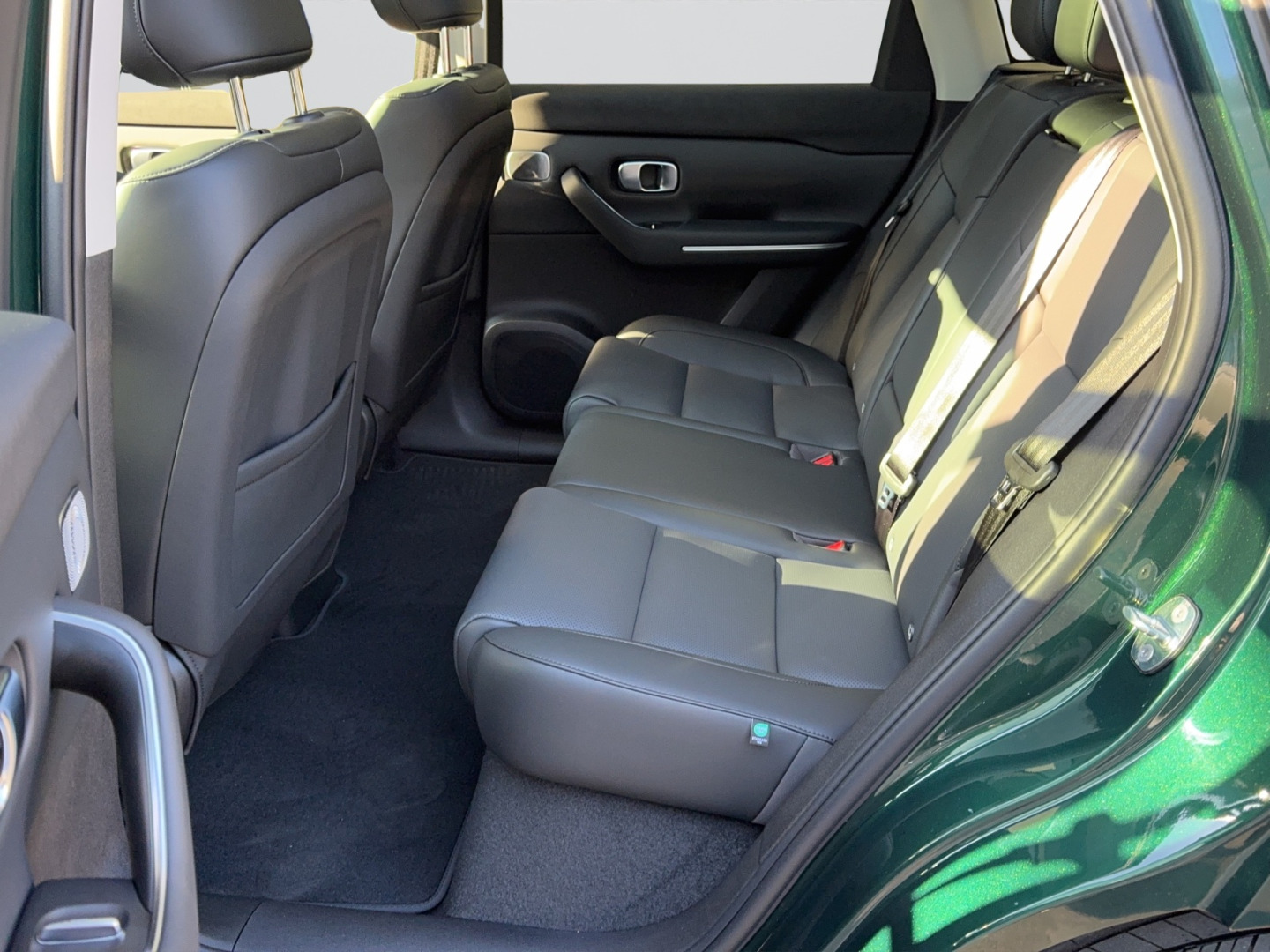 LEAPMOTOR C10 82kWh AWD Design-image-4