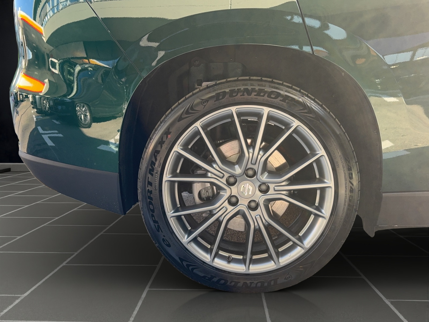 LEAPMOTOR C10 82kWh AWD Design-image-11