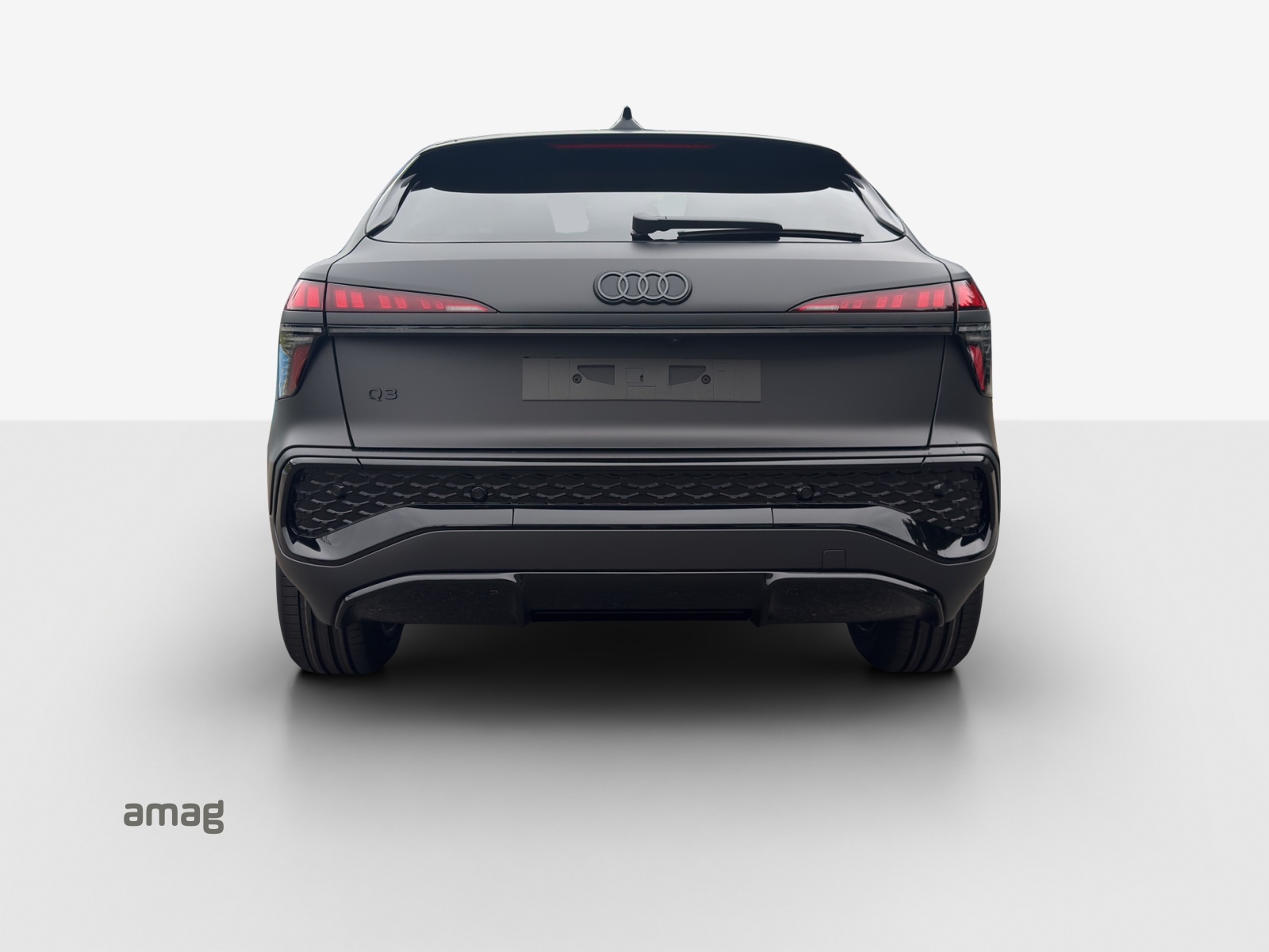 AUDI Q3 Sportback e-hybrid 200 kW S tronig-image-3